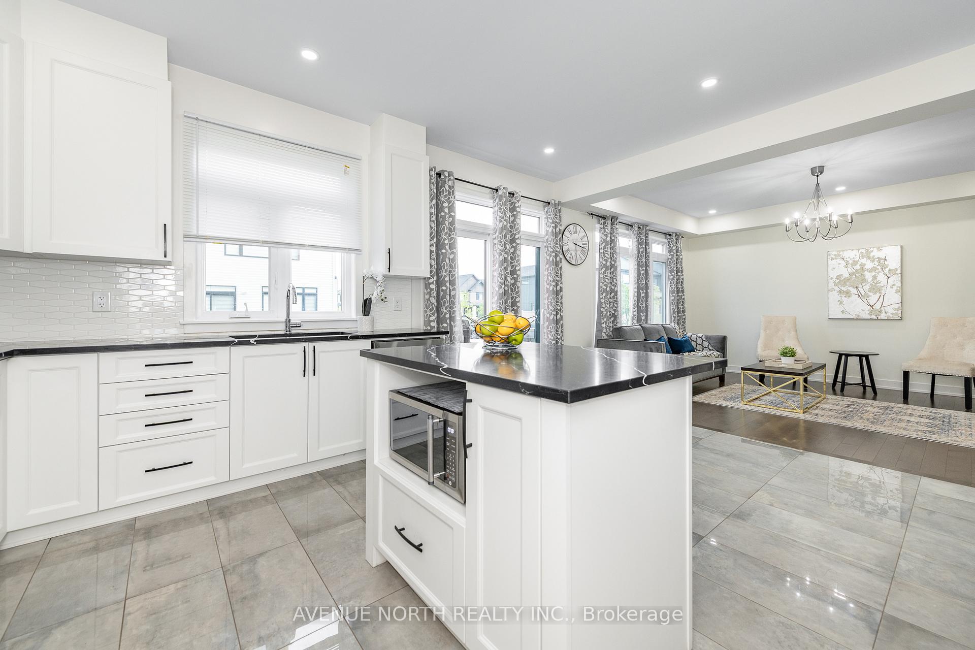 Photo 12 of 219 Zinnia Way, Ottawa, Riverside South/Gloucester Glen — HOMEH