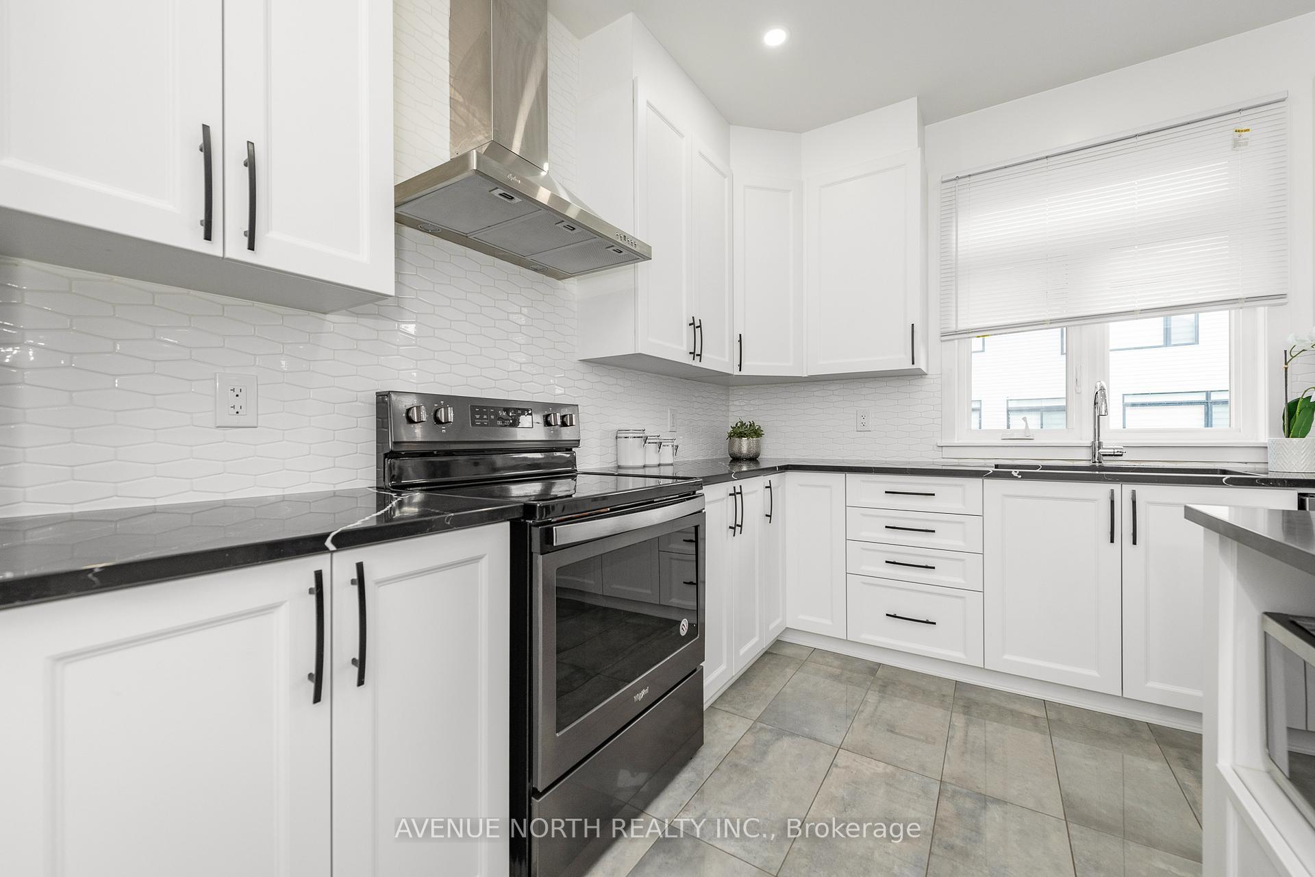 Photo 10 of 219 Zinnia Way, Ottawa, Riverside South/Gloucester Glen — HOMEH