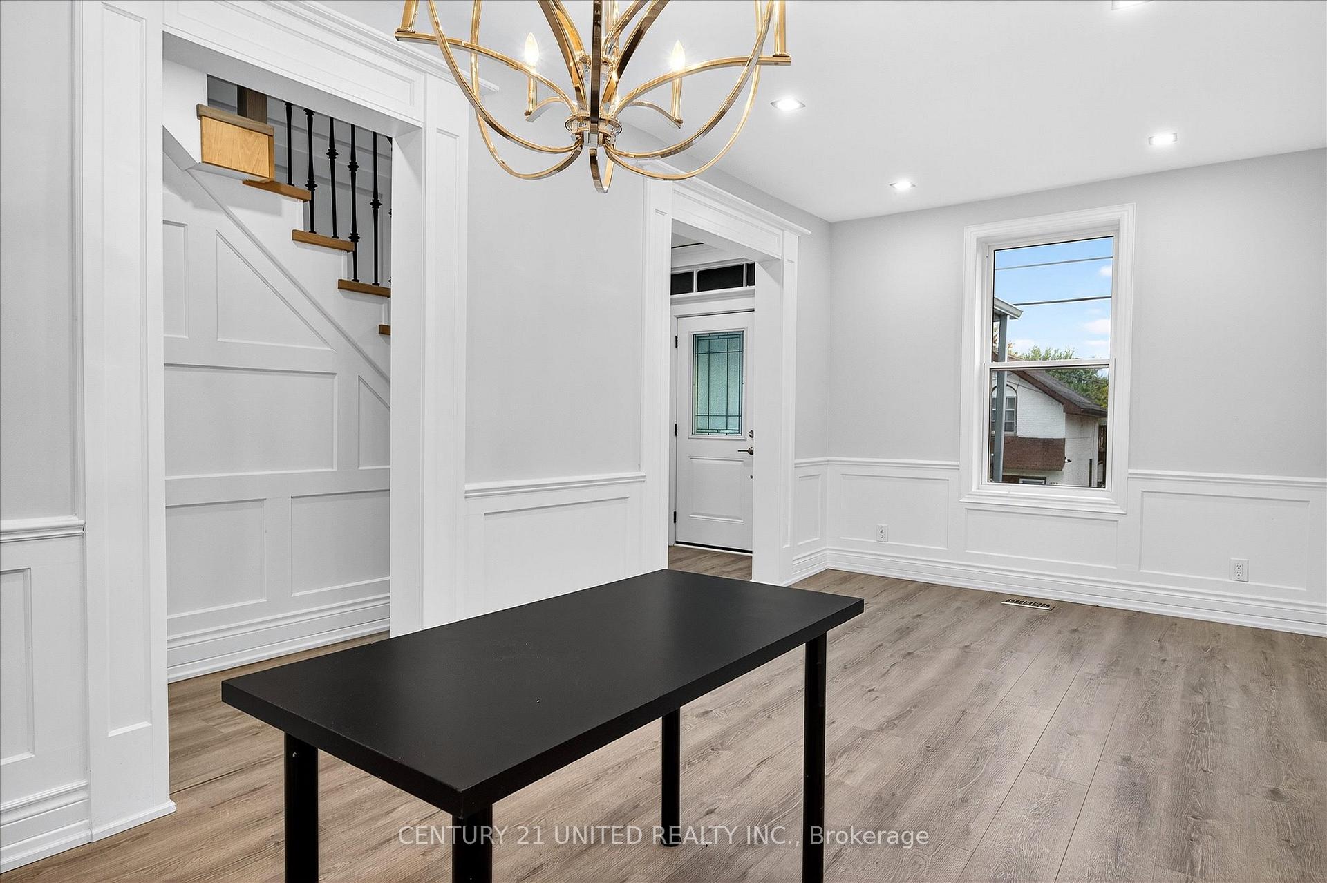 Photo 13 of 504 Aylmer Street N, Peterborough, Town Ward 3 — HOMEH