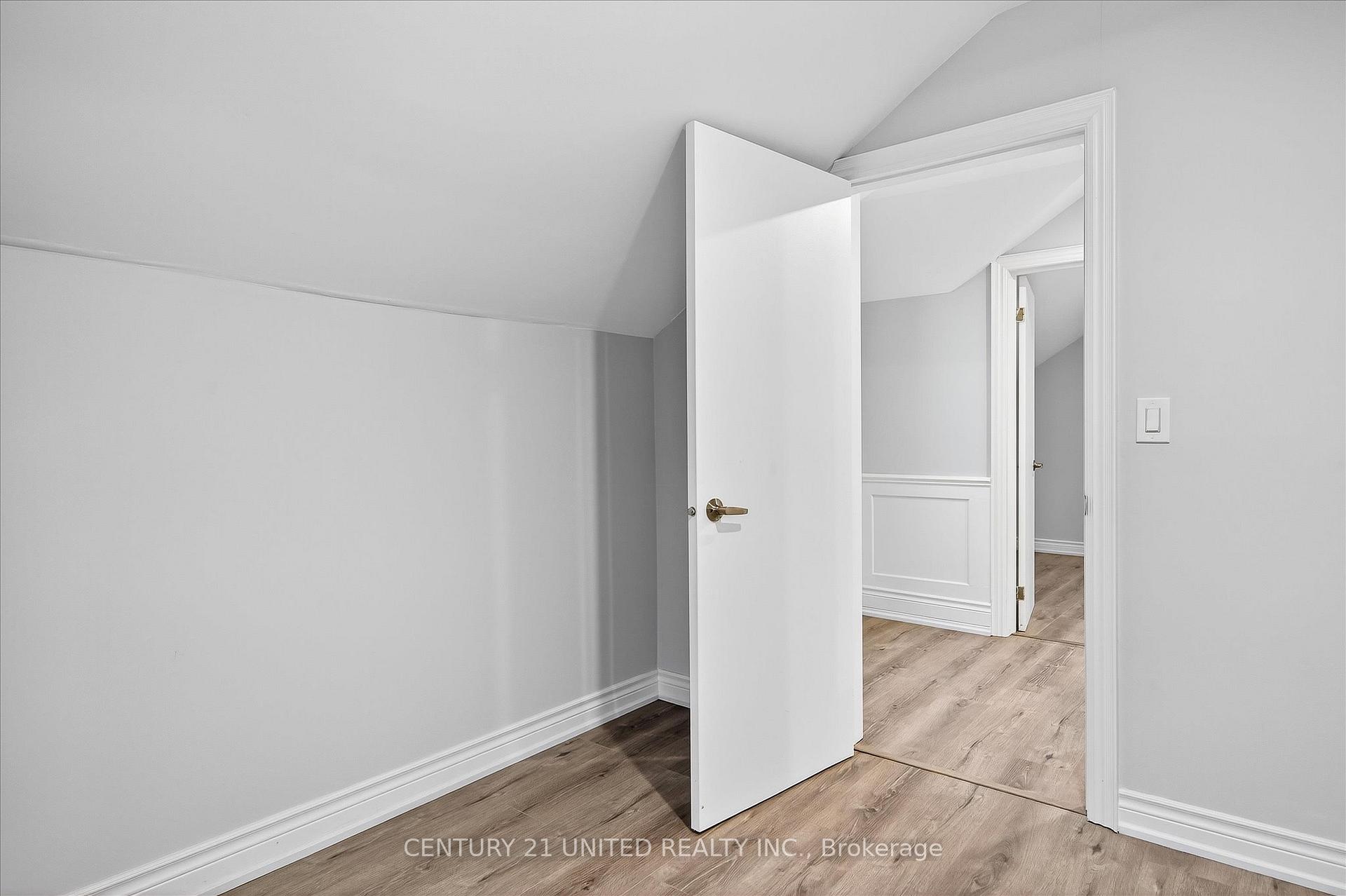Photo 29 of 504 Aylmer Street N, Peterborough, Town Ward 3 — HOMEH