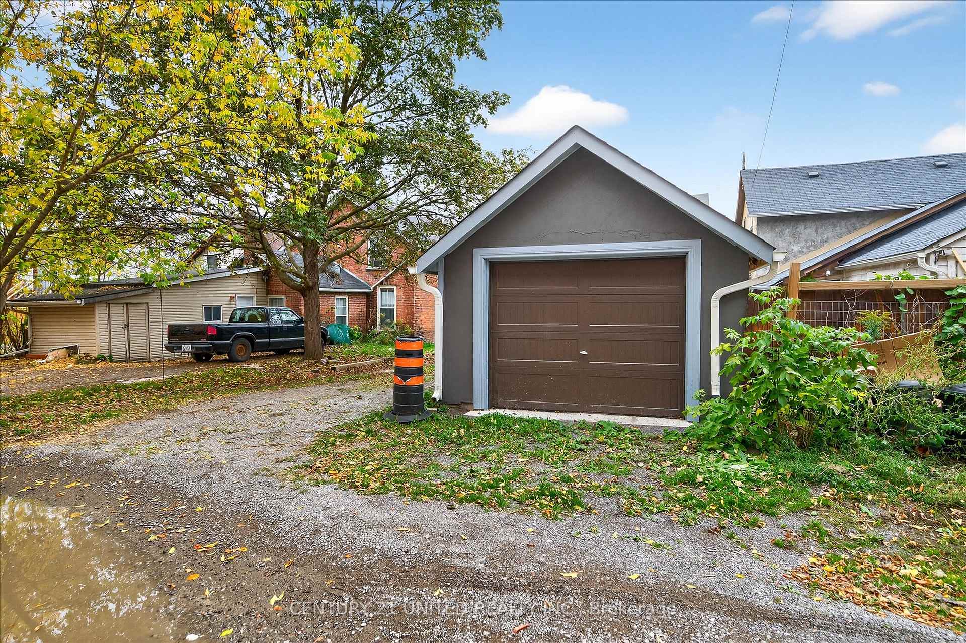 Photo 43 of 504 Aylmer Street N, Peterborough, Town Ward 3 — HOMEH