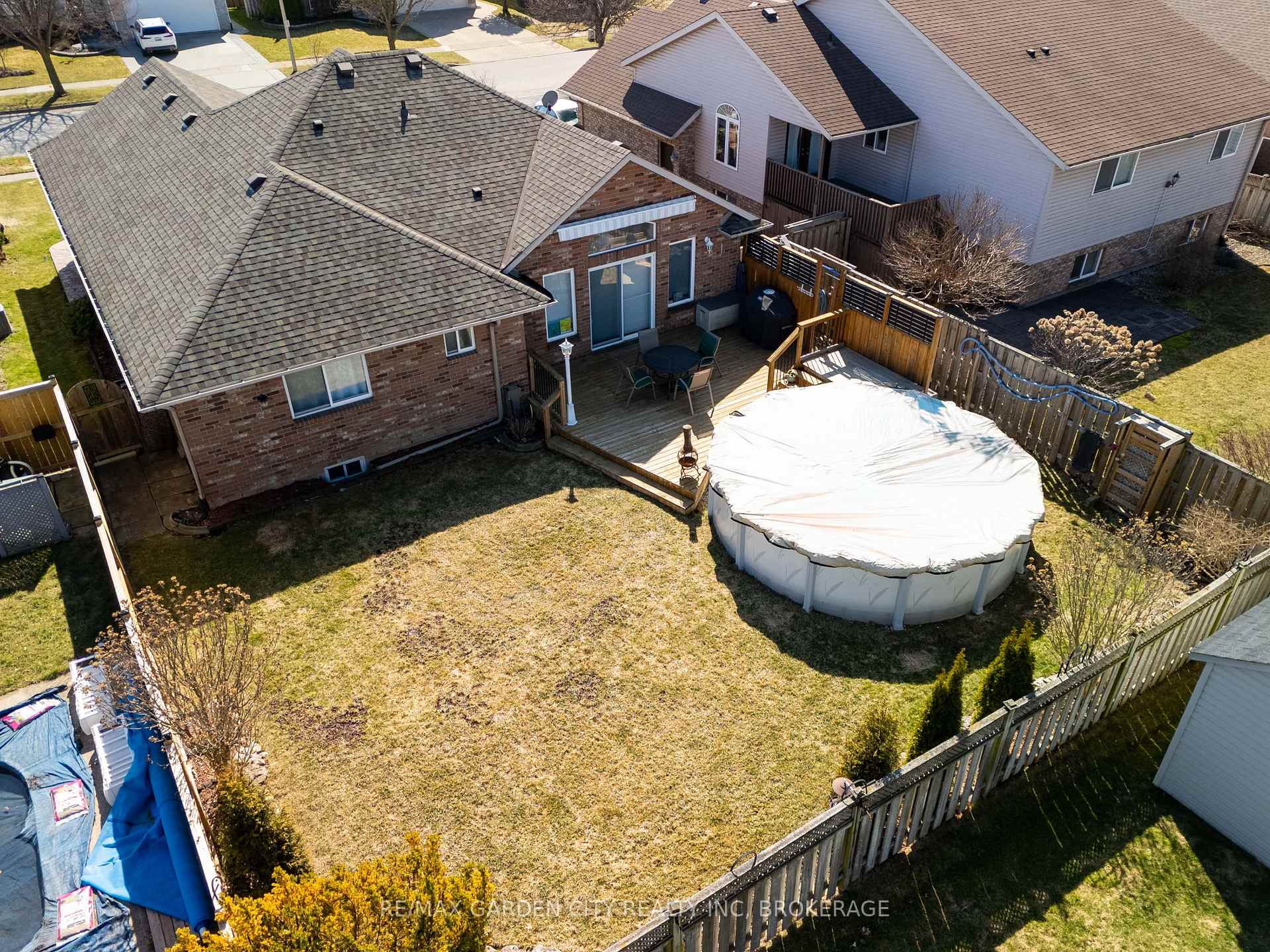 Photo 38 of 124 Cedar Park Drive, Welland, N. Welland — HOMEH