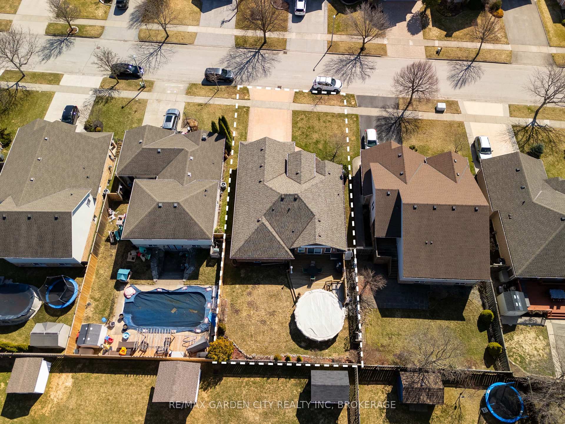 Photo 40 of 124 Cedar Park Drive, Welland, N. Welland — HOMEH