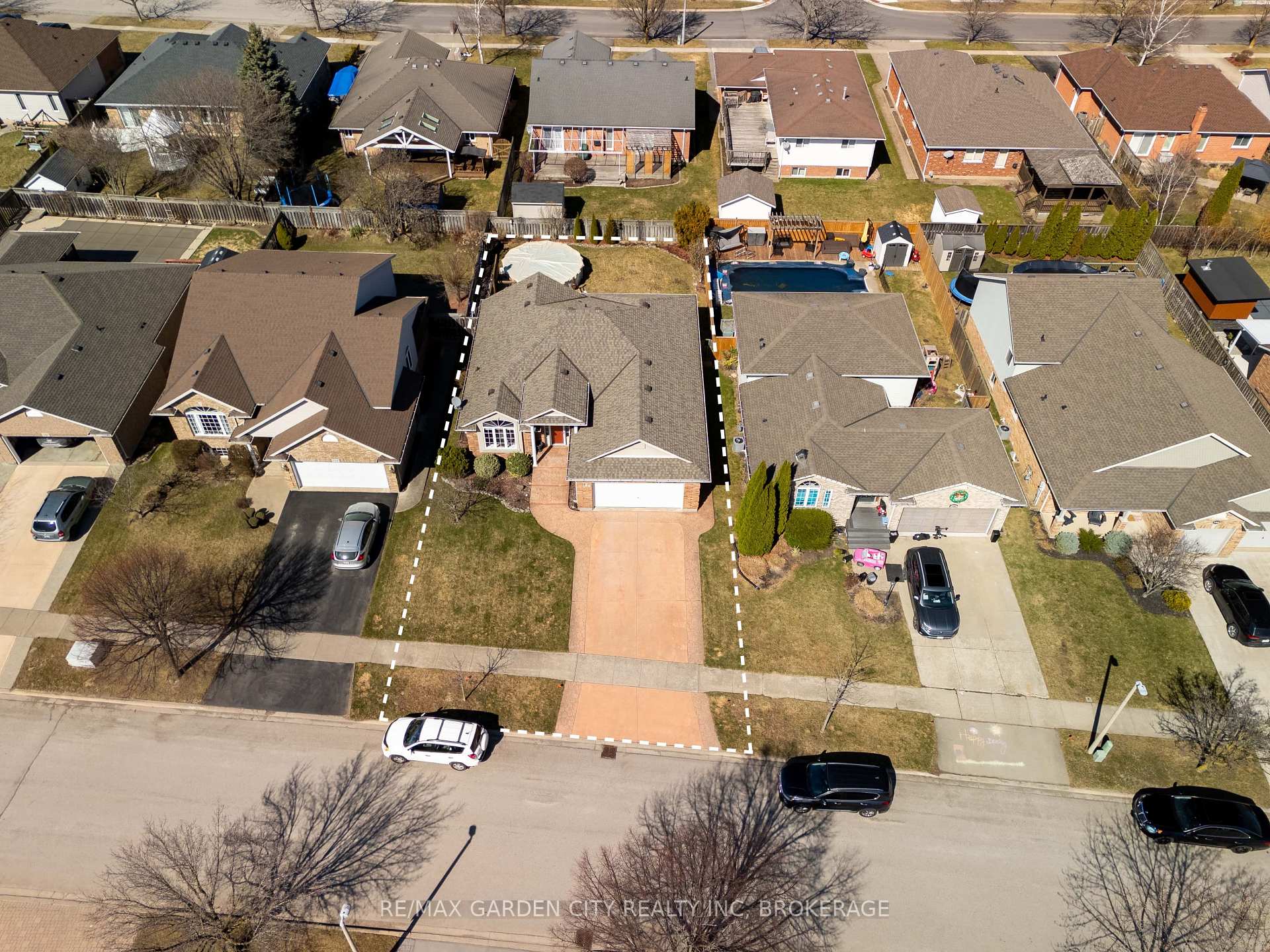 Photo 42 of 124 Cedar Park Drive, Welland, N. Welland — HOMEH