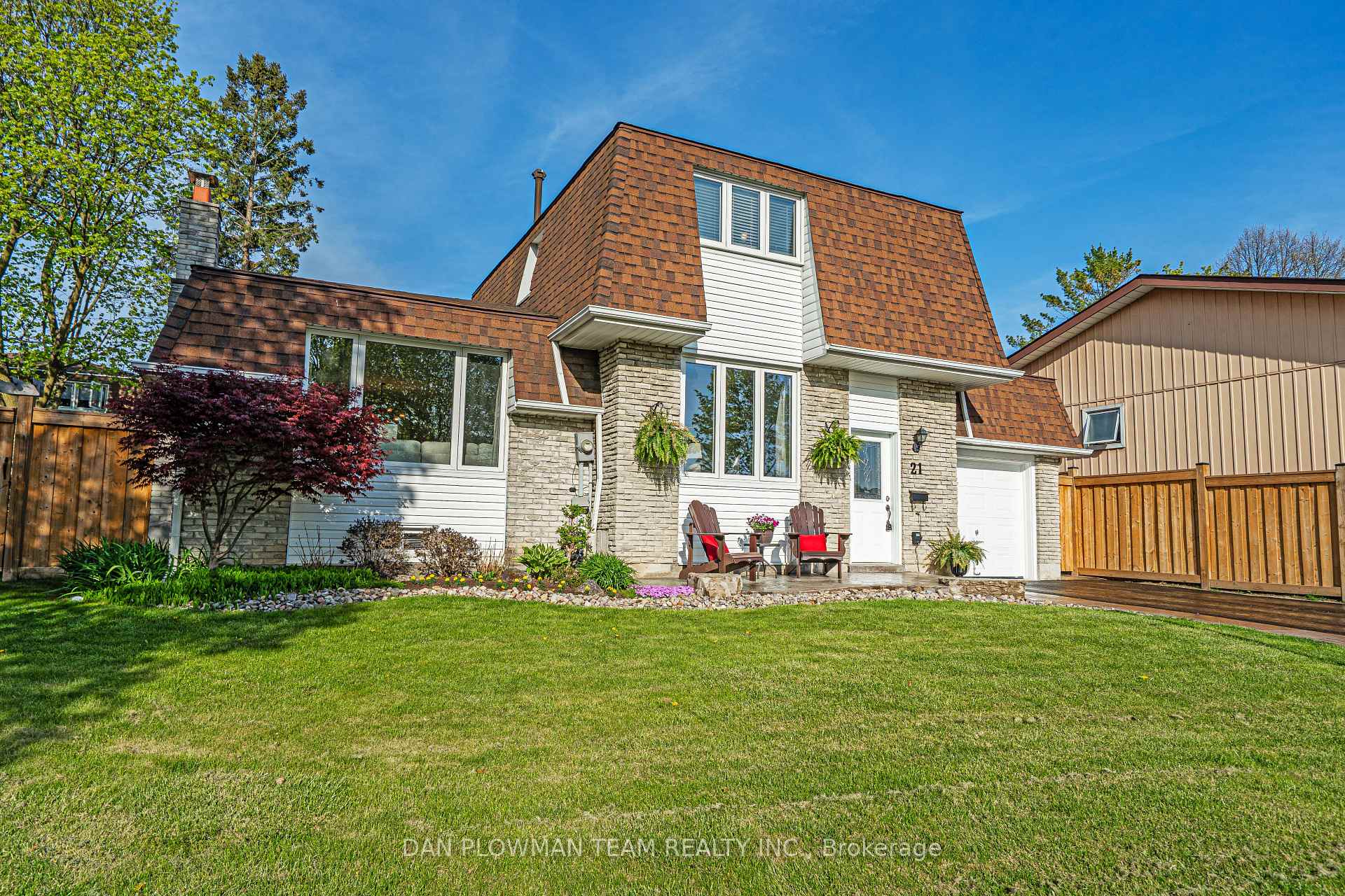 Photo 3 of 21 Harper Court, Whitby, Lynde Creek — HOMEH