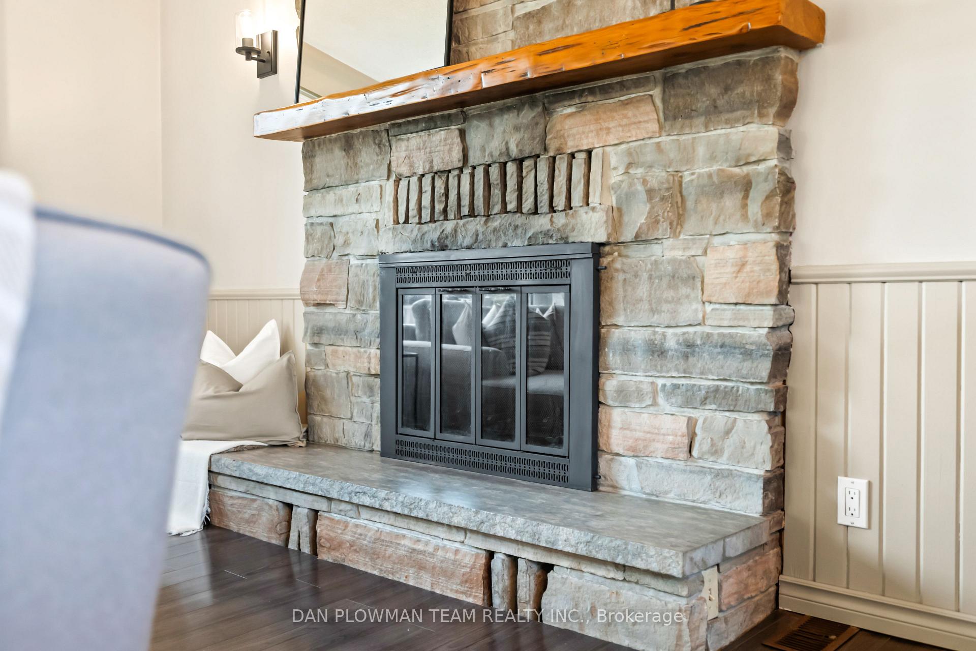 Photo 10 of 21 Harper Court, Whitby, Lynde Creek — HOMEH