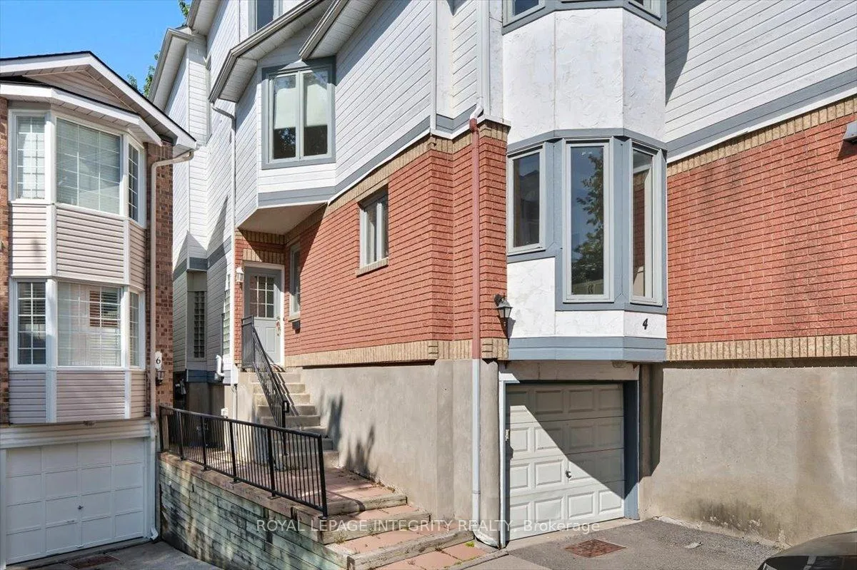 Photo 3 of Unit 4, 2949 Richmond Road, Ottawa, Britannia Heights — HOMEH