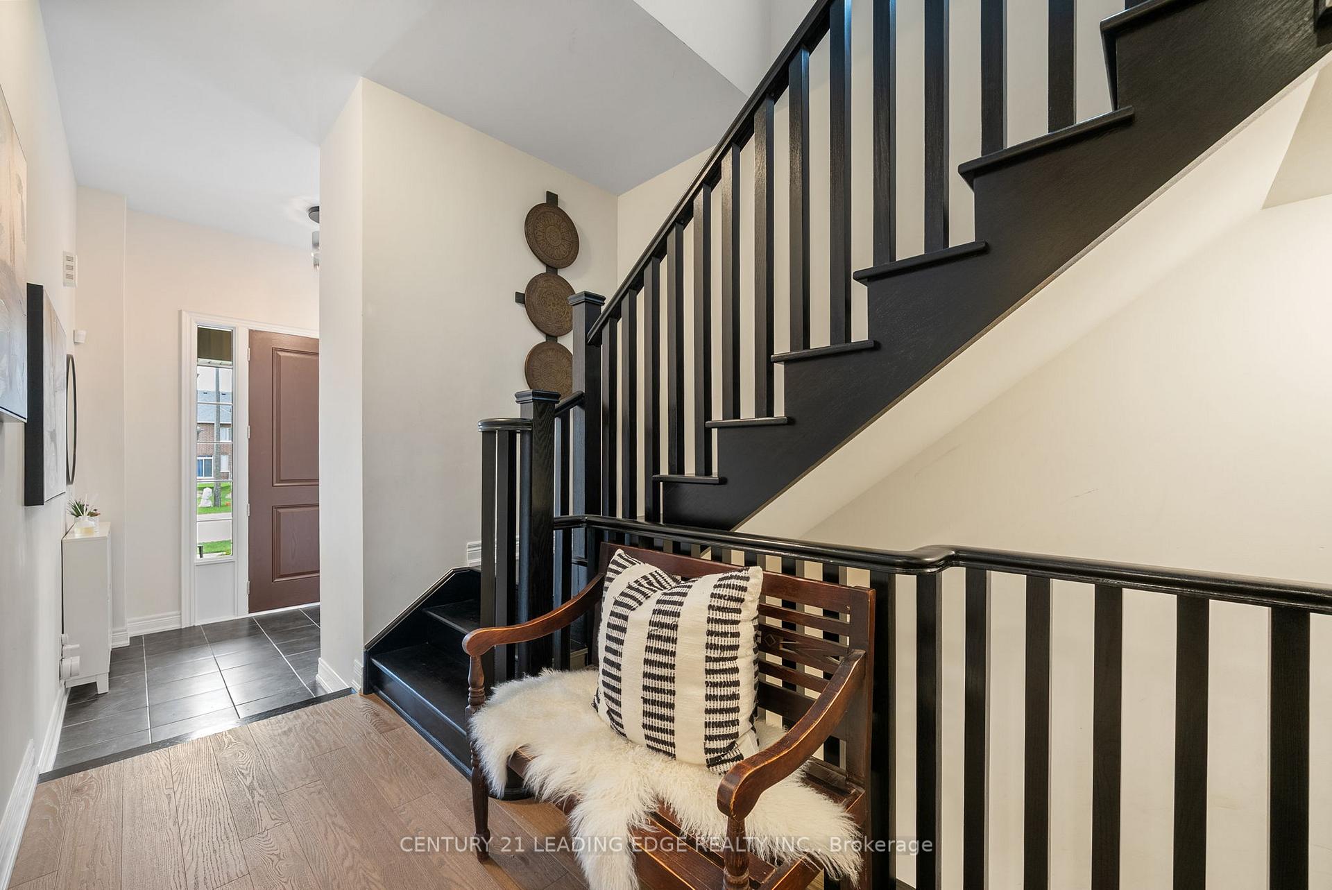Photo 7 of 89 Deer Ridge Crescent, Whitby, Rural Whitby — HOMEH