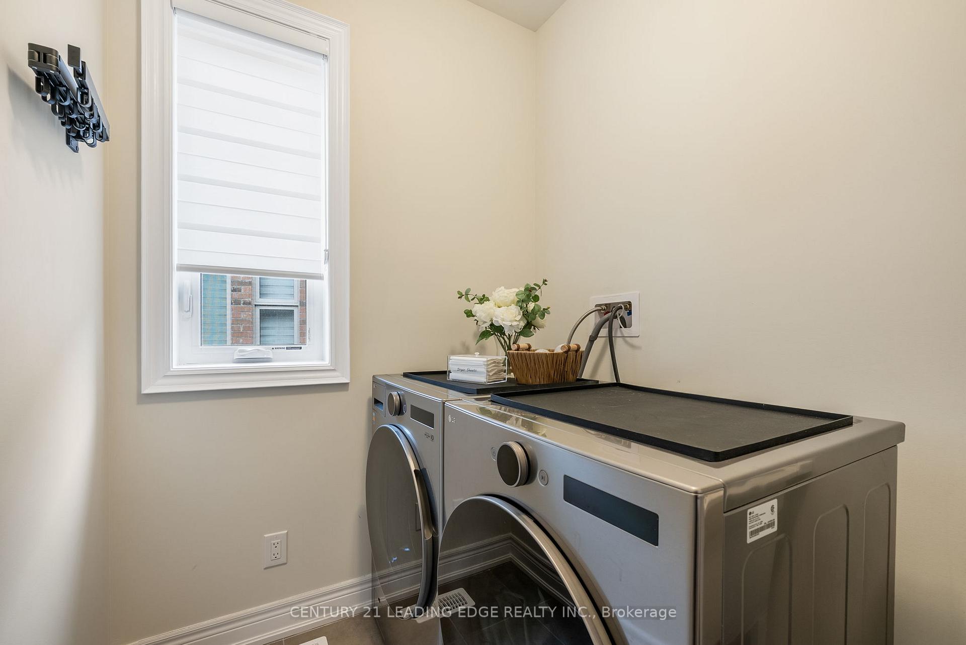 Photo 33 of 89 Deer Ridge Crescent, Whitby, Rural Whitby — HOMEH