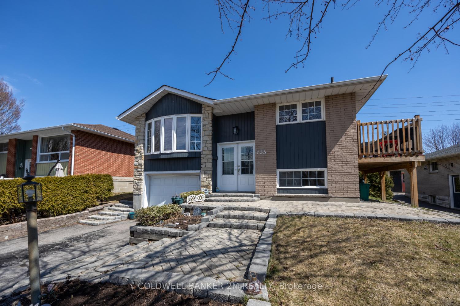 Photo 3 of 755 Ashley Court, Oshawa, Centennial — HOMEH
