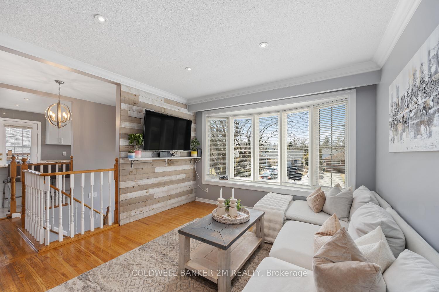 Photo 6 of 755 Ashley Court, Oshawa, Centennial — HOMEH