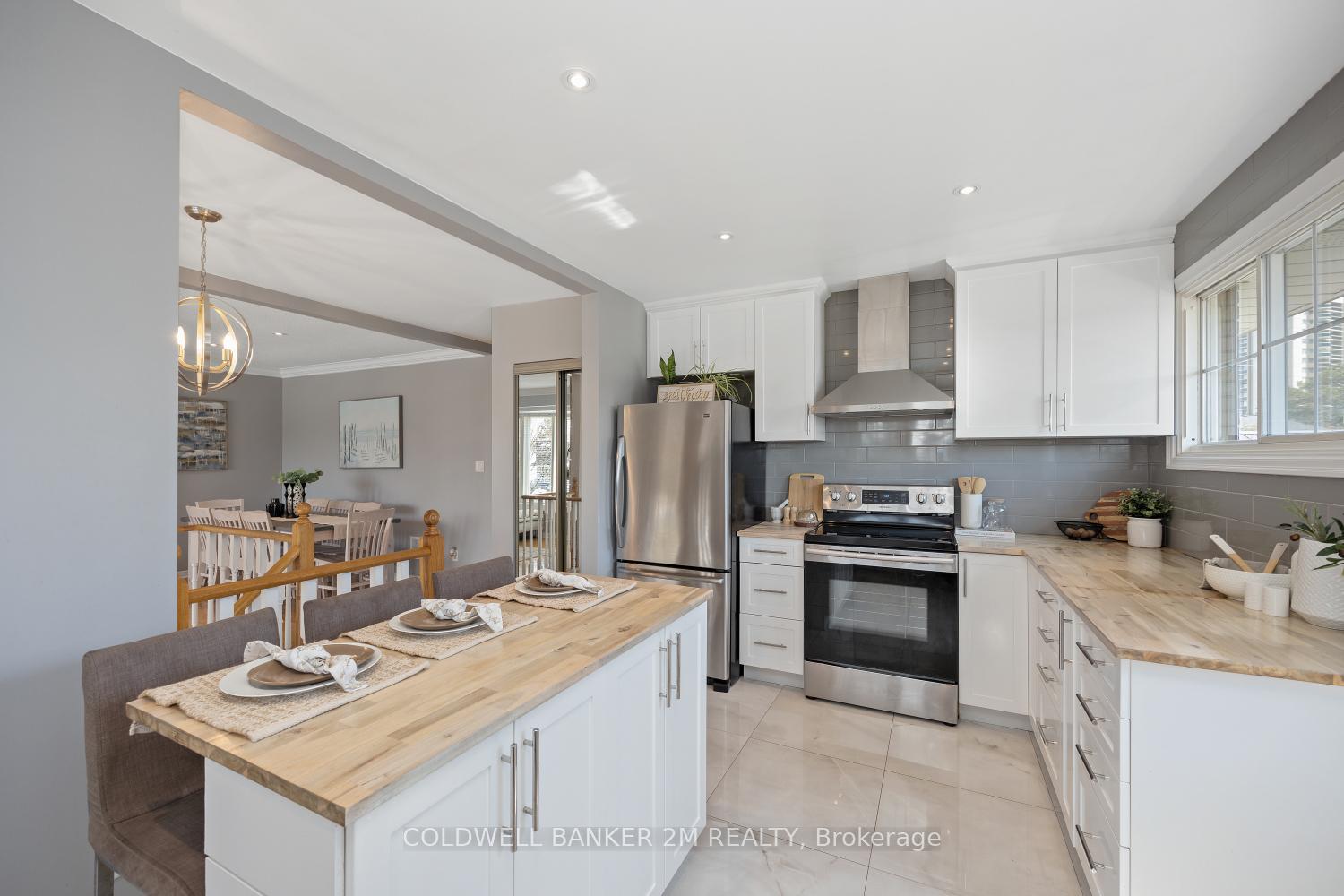 Photo 14 of 755 Ashley Court, Oshawa, Centennial — HOMEH