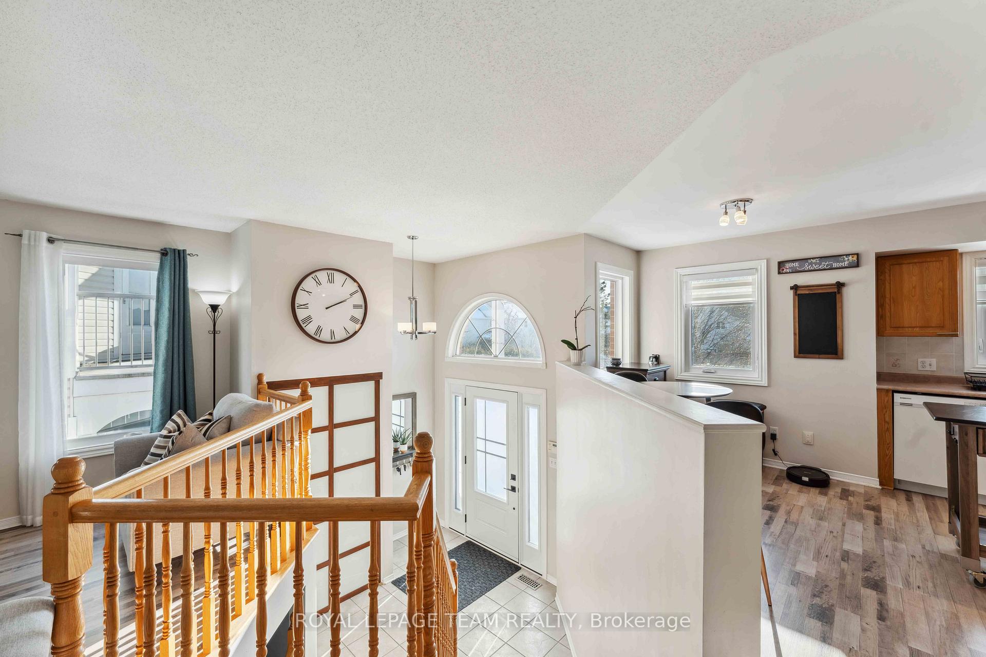 Photo 5 of 1474 Lisbon Street, Ottawa, Fallingbrook/Pineridge — HOMEH