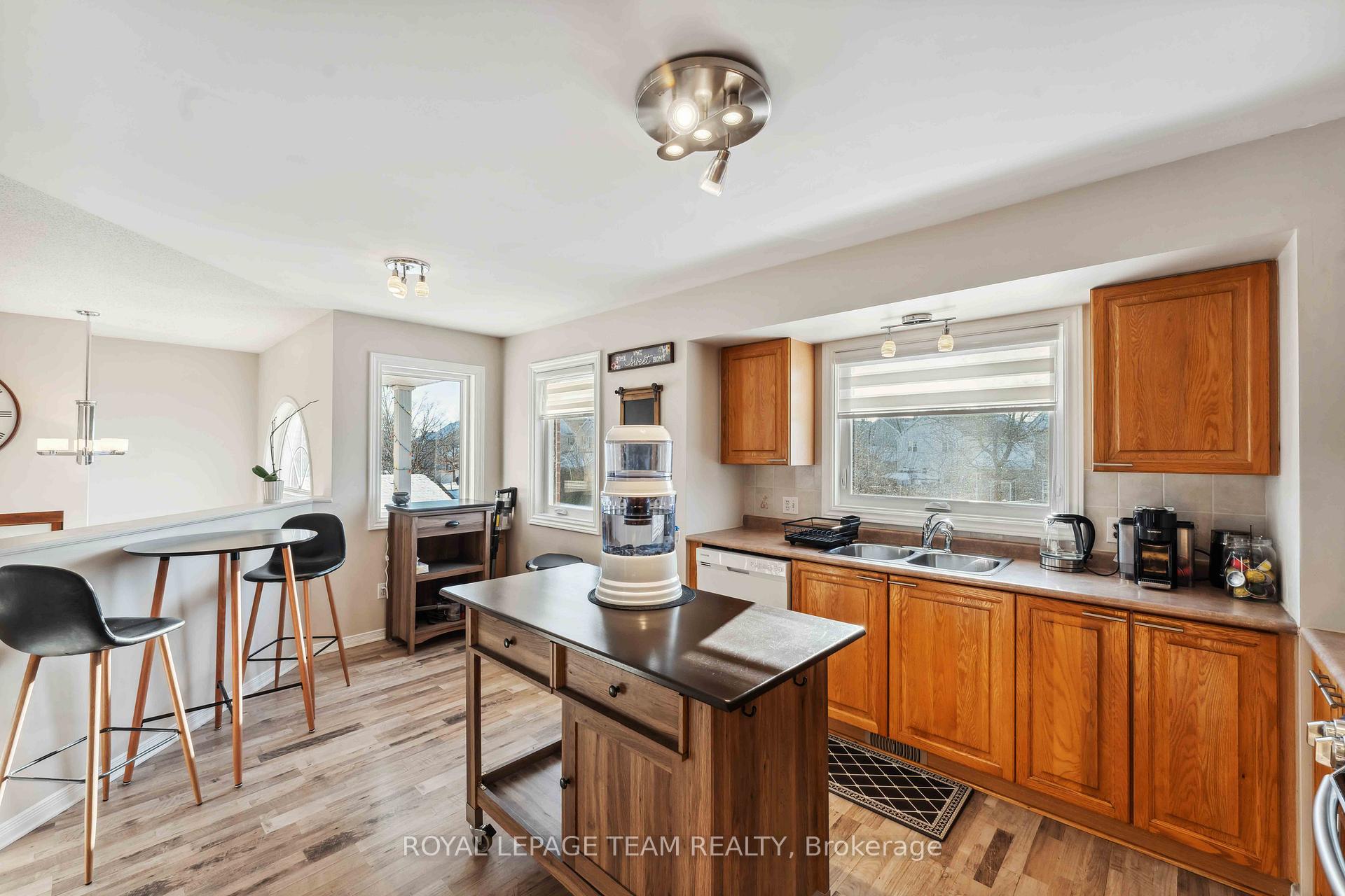 Photo 14 of 1474 Lisbon Street, Ottawa, Fallingbrook/Pineridge — HOMEH
