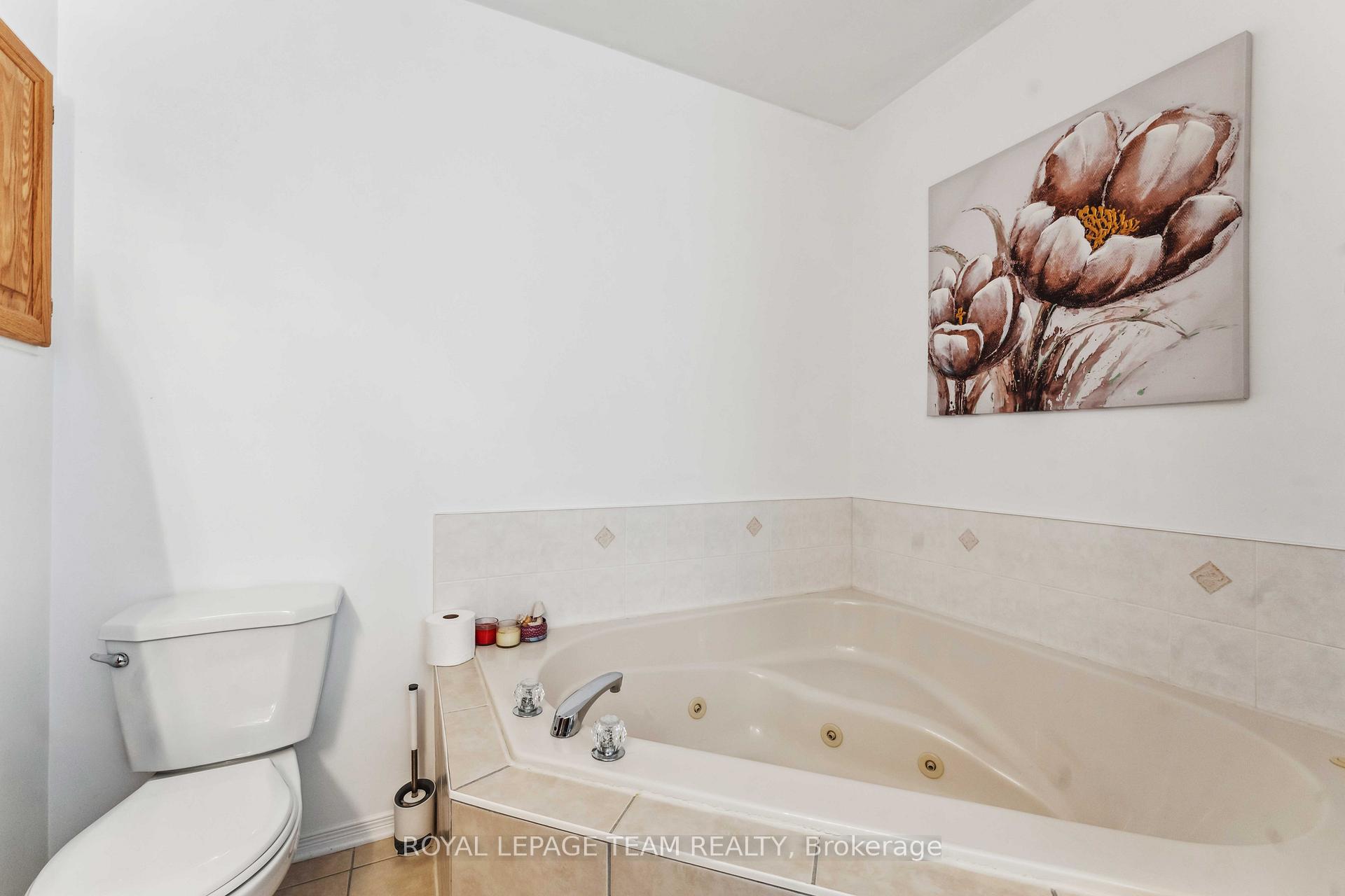 Photo 22 of 1474 Lisbon Street, Ottawa, Fallingbrook/Pineridge — HOMEH