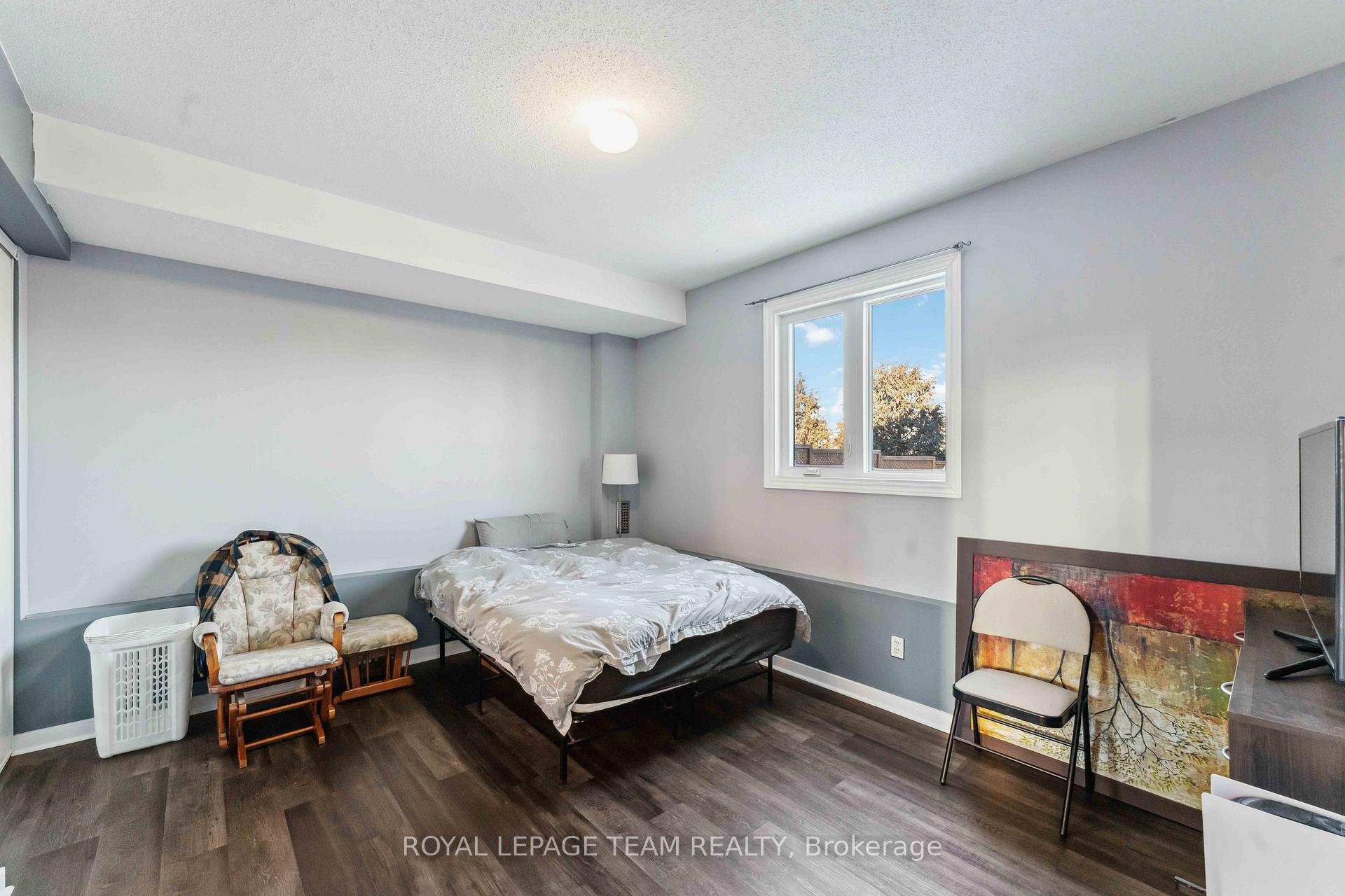 Photo 33 of 1474 Lisbon Street, Ottawa, Fallingbrook/Pineridge — HOMEH