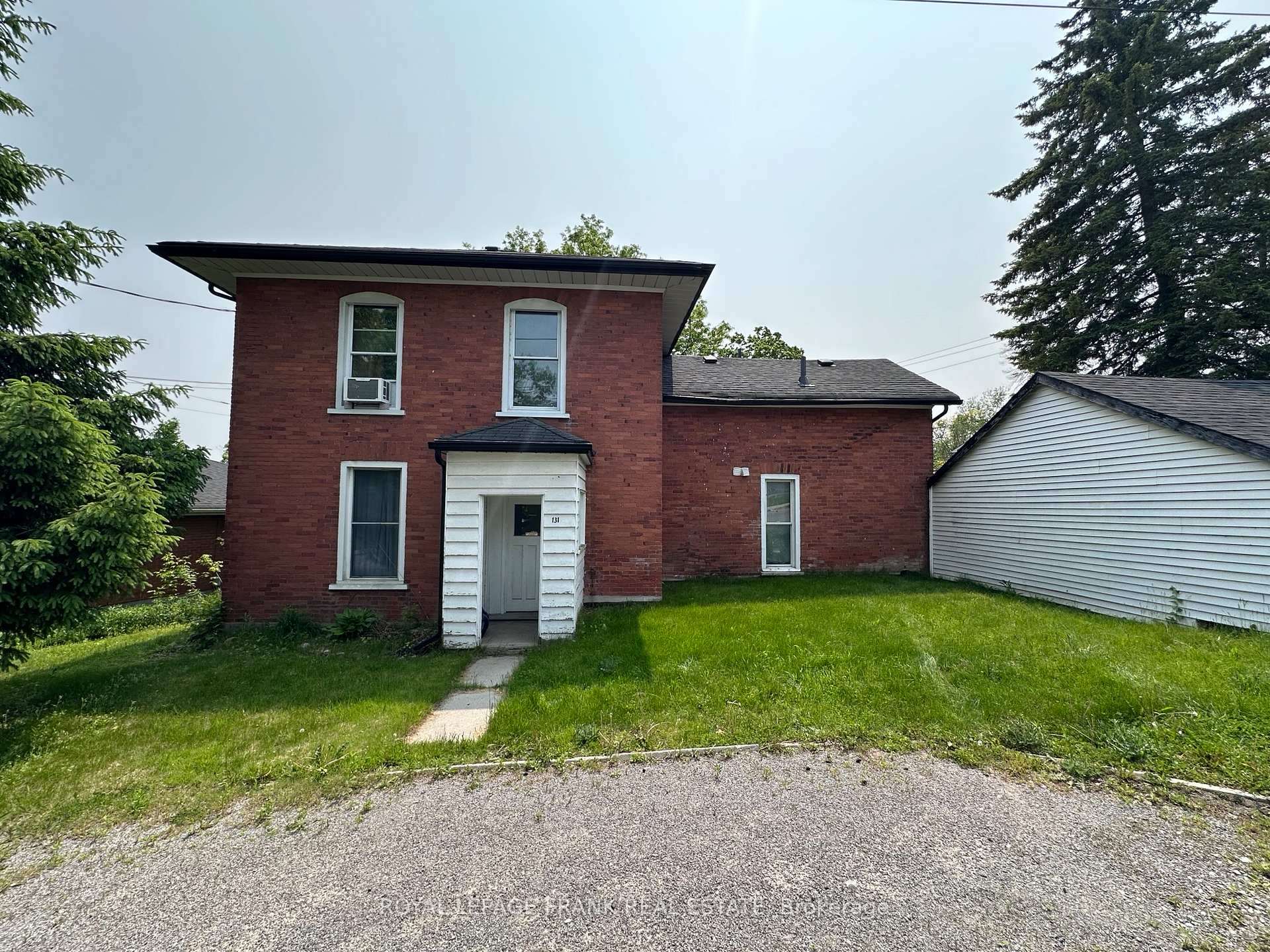 Photo 2 of 56 Hilliard Street, Peterborough, Northcrest Ward 5 — HOMEH