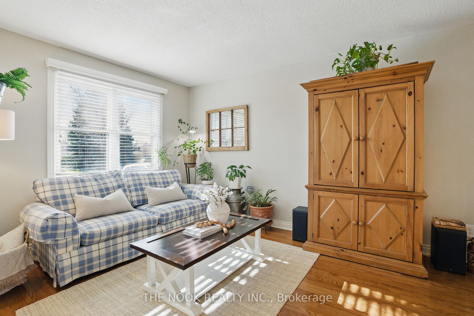 Photo 6 of 68 Lowder Place, Whitby, Blue Grass Meadows — HOMEH