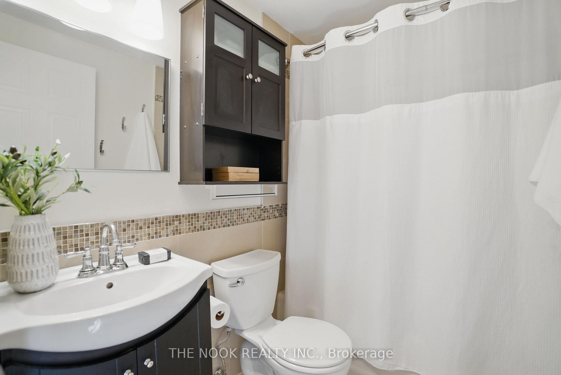 Photo 36 of 68 Lowder Place, Whitby, Blue Grass Meadows — HOMEH