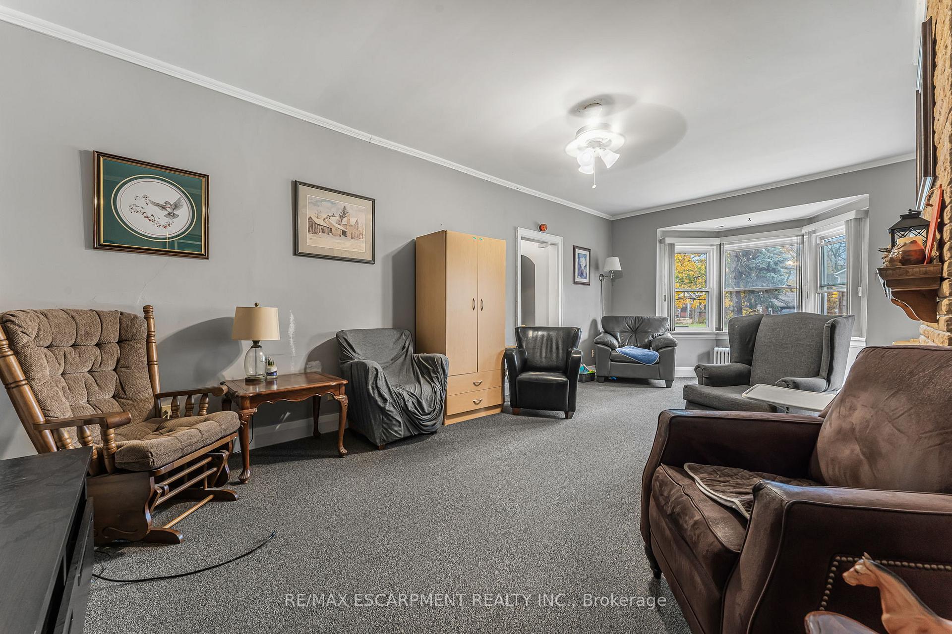 Photo 5 of 371 Niagara Street, Welland, Prince Charles — HOMEH