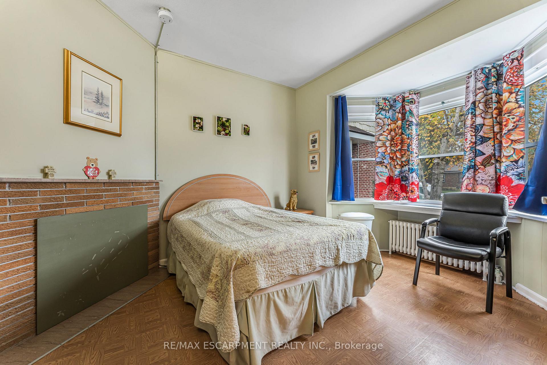 Photo 15 of 371 Niagara Street, Welland, Prince Charles — HOMEH