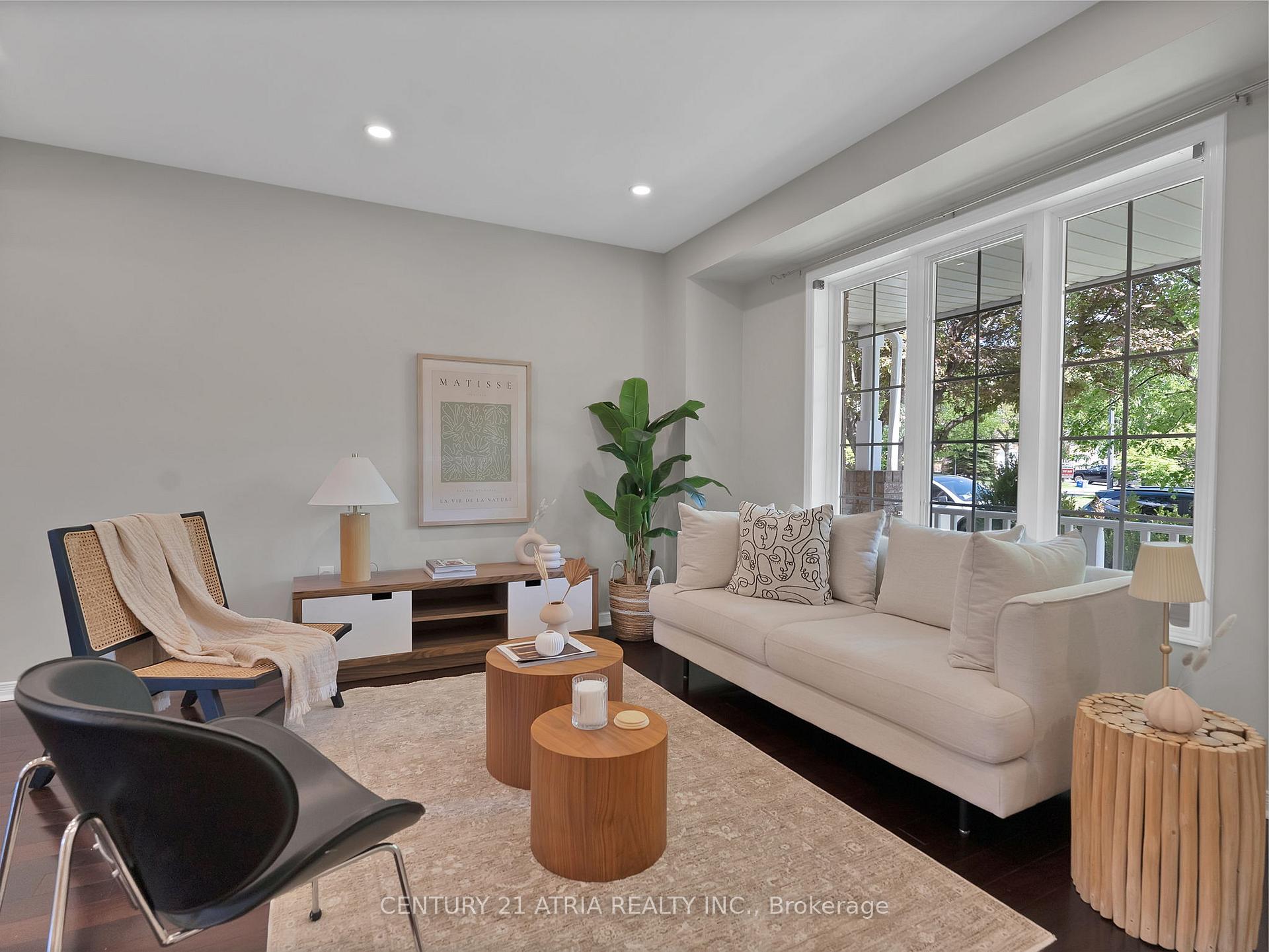 Photo 5 of 143 Baywell Crescent, Aurora, Bayview Wellington — HOMEH