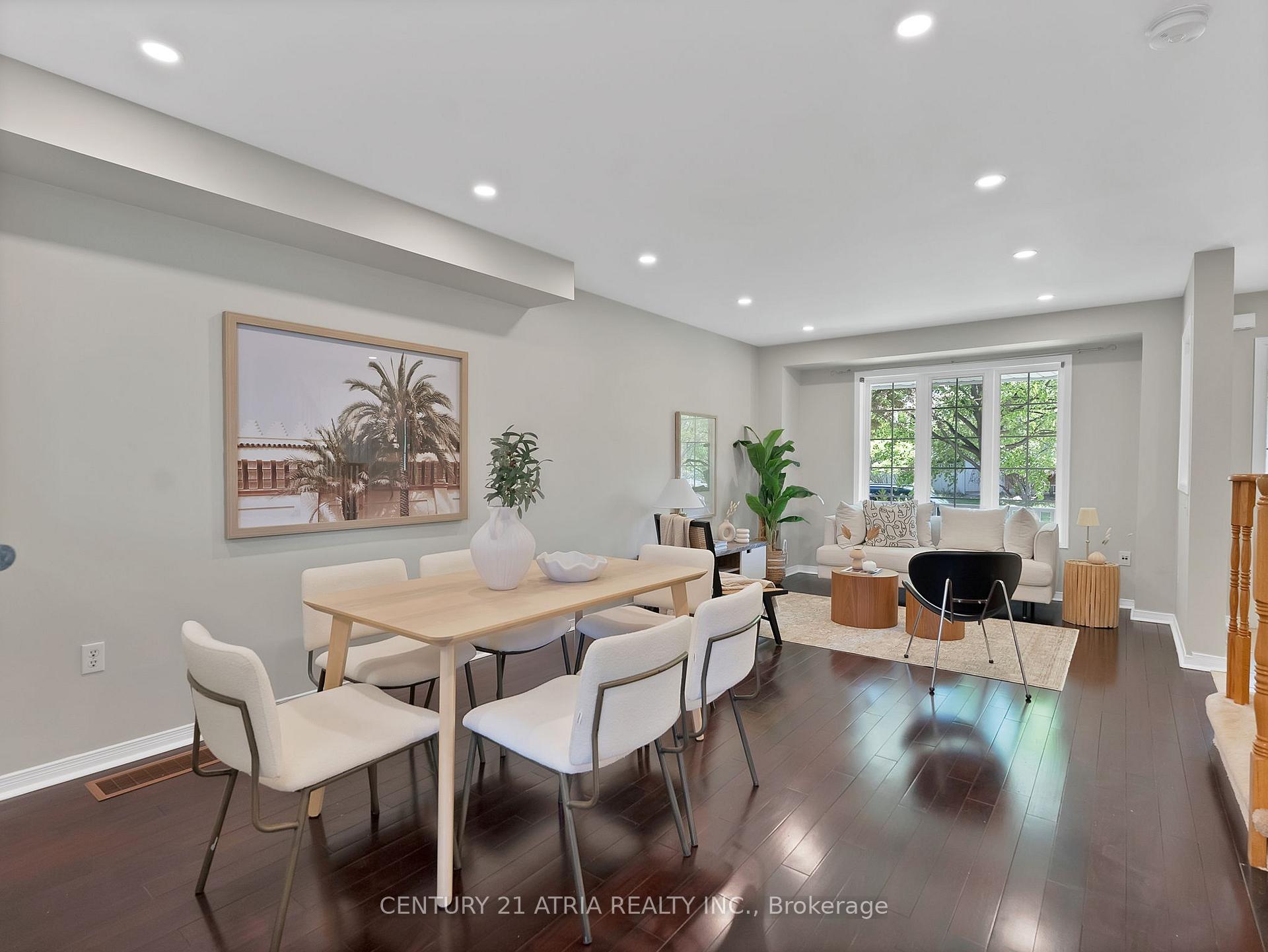 Photo 13 of 143 Baywell Crescent, Aurora, Bayview Wellington — HOMEH