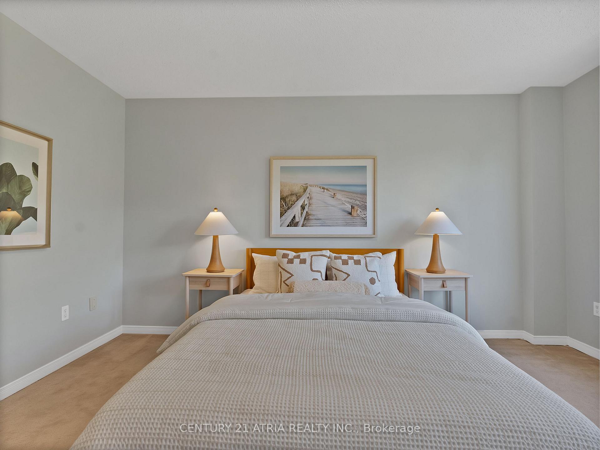 Photo 24 of 143 Baywell Crescent, Aurora, Bayview Wellington — HOMEH