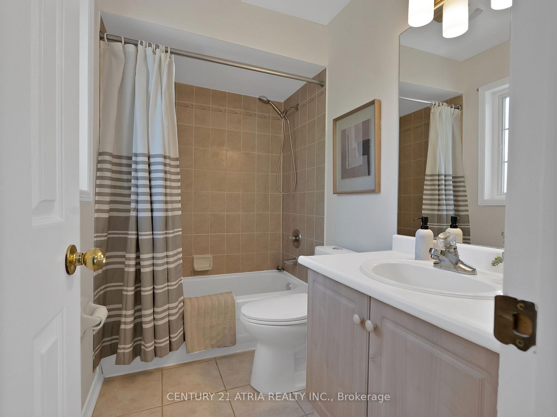 Photo 28 of 143 Baywell Crescent, Aurora, Bayview Wellington — HOMEH