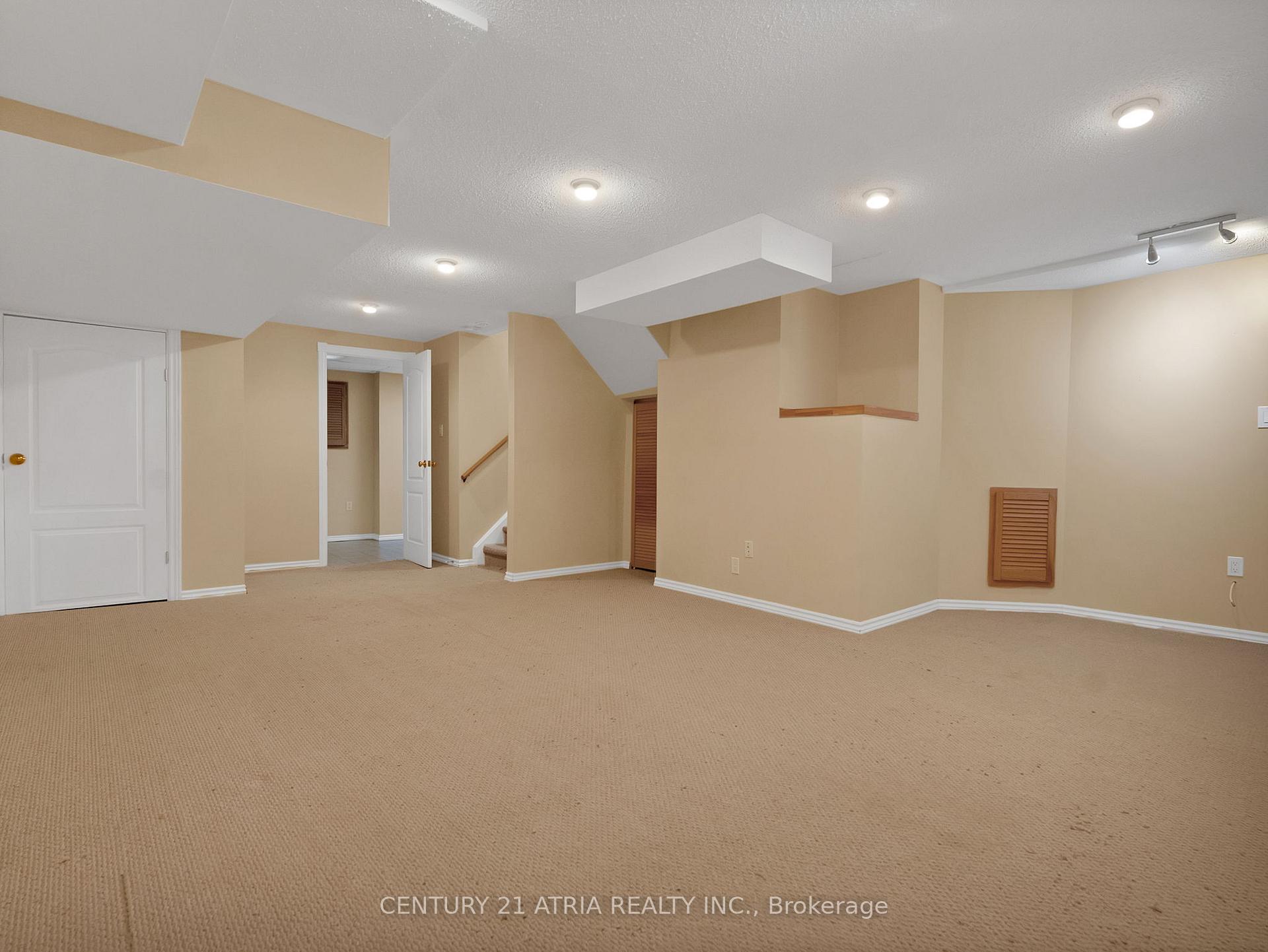 Photo 42 of 143 Baywell Crescent, Aurora, Bayview Wellington — HOMEH