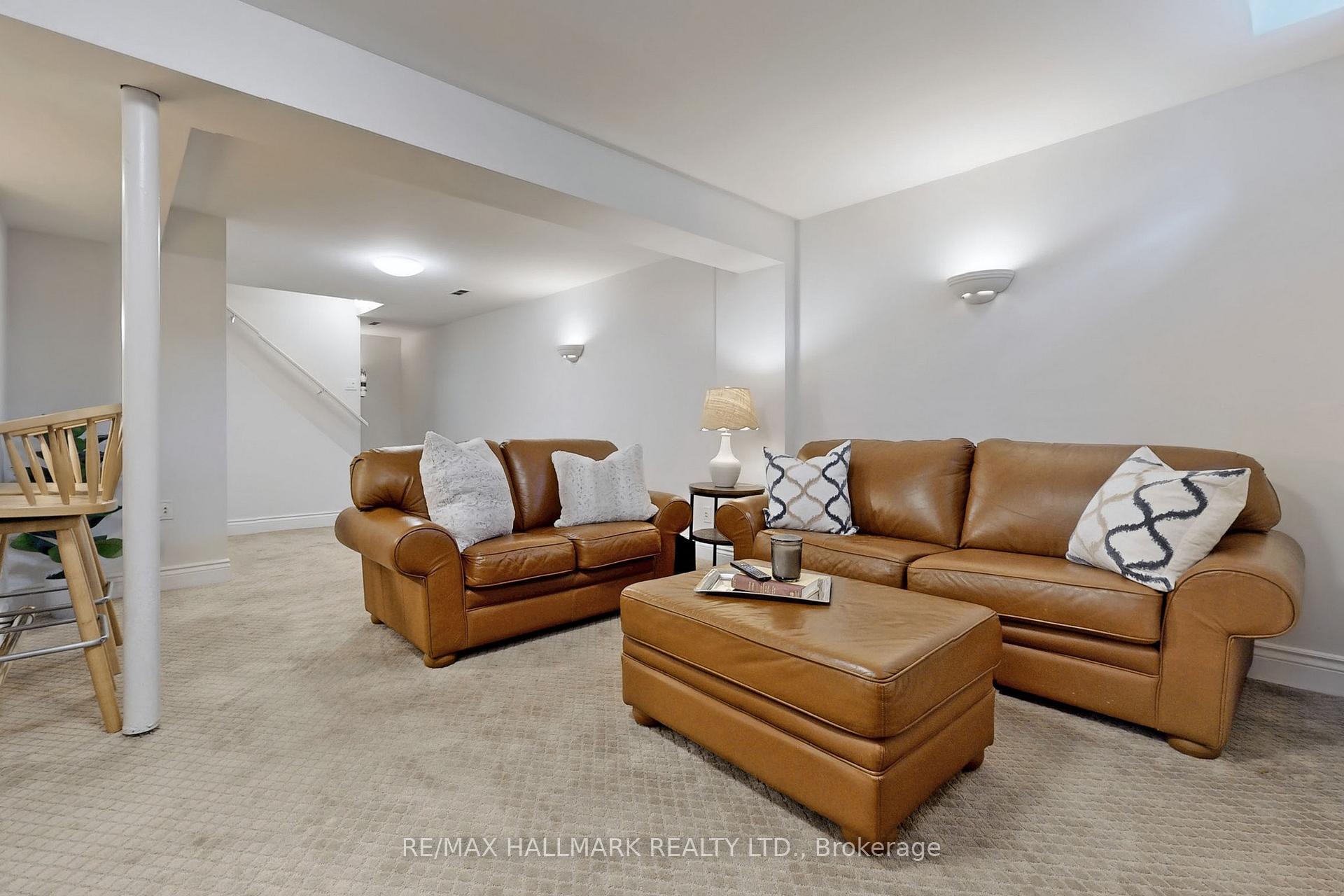 Photo 24 of 60 Tidewater Crescent, Whitby, Williamsburg — HOMEH