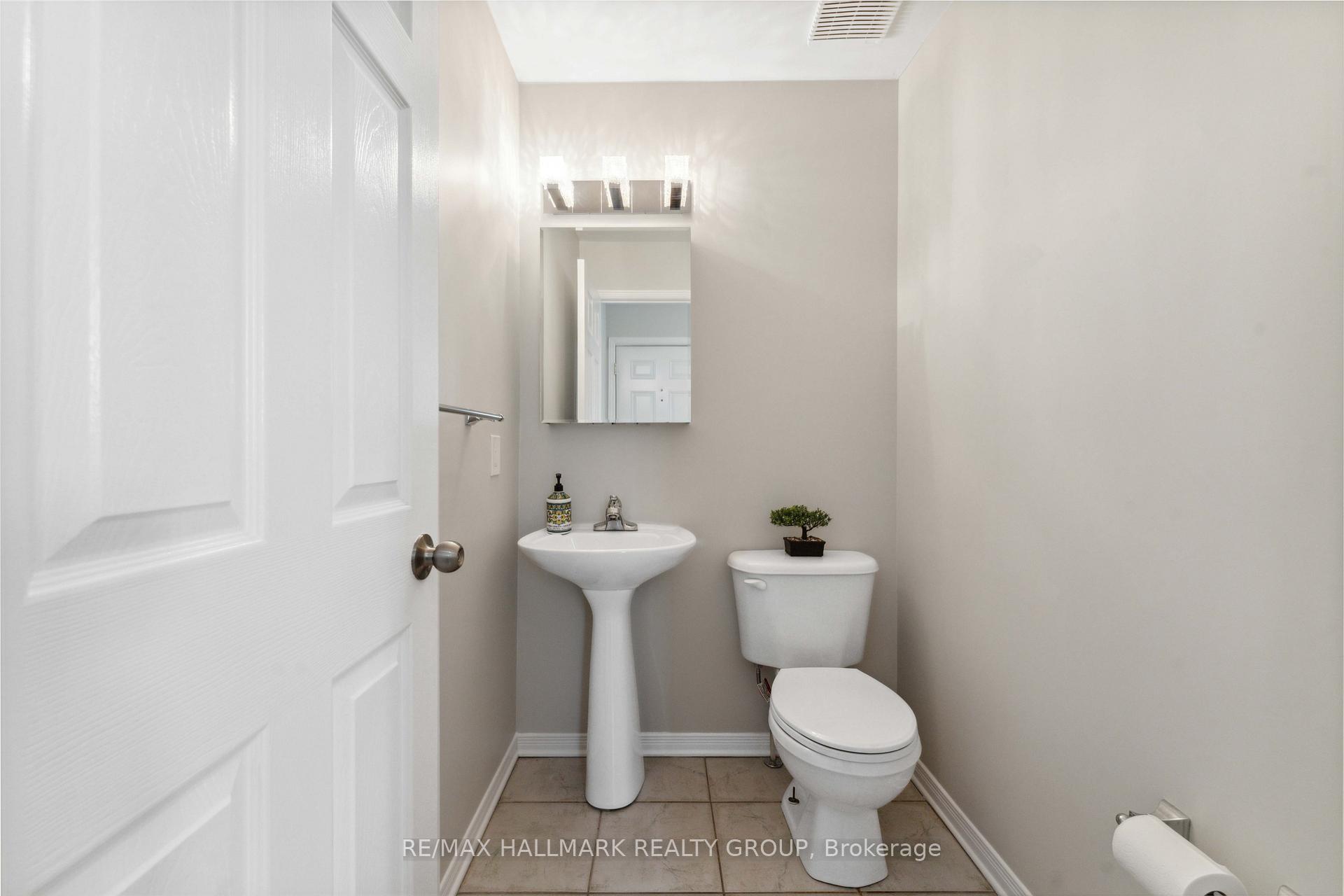 Photo 12 of 1067 Ballantyne Drive, Ottawa, Fallingbrook/Gardenway South — HOMEH