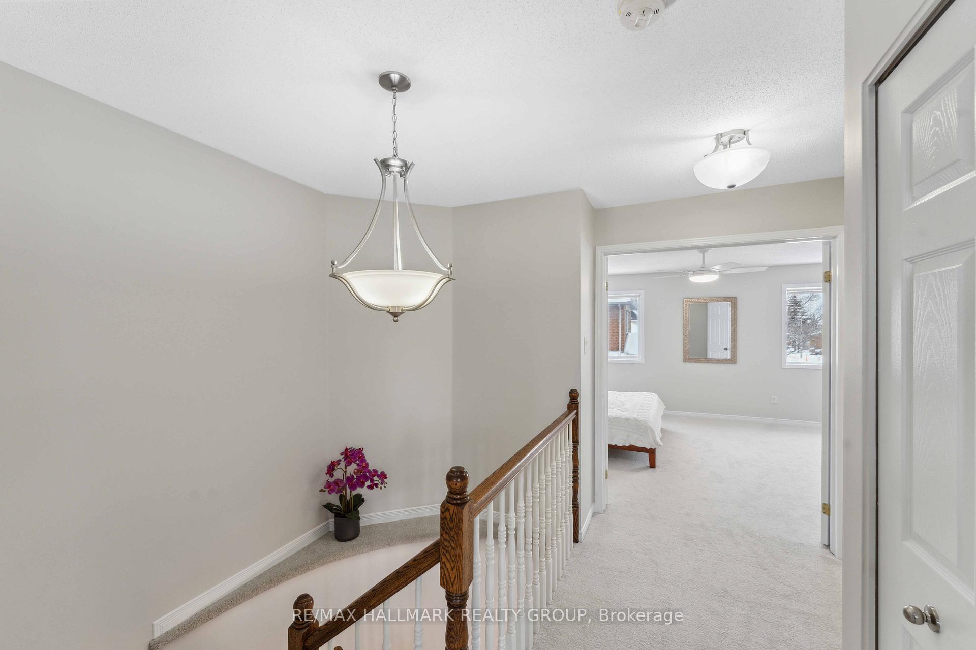 Photo 13 of 1067 Ballantyne Drive, Ottawa, Fallingbrook/Gardenway South — HOMEH