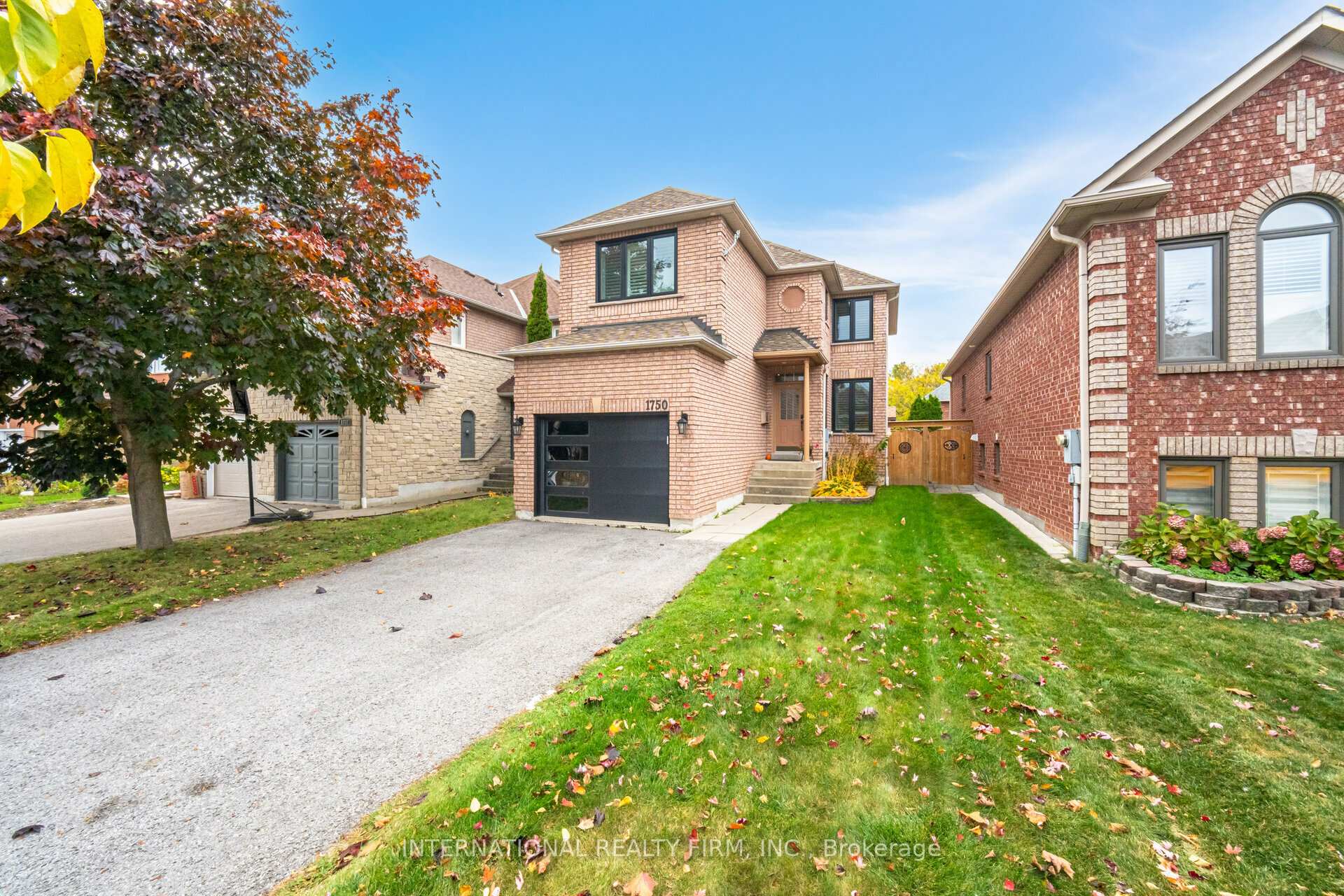 Photo 3 of 1750 Silver Maple Drive, Pickering, Amberlea — HOMEH