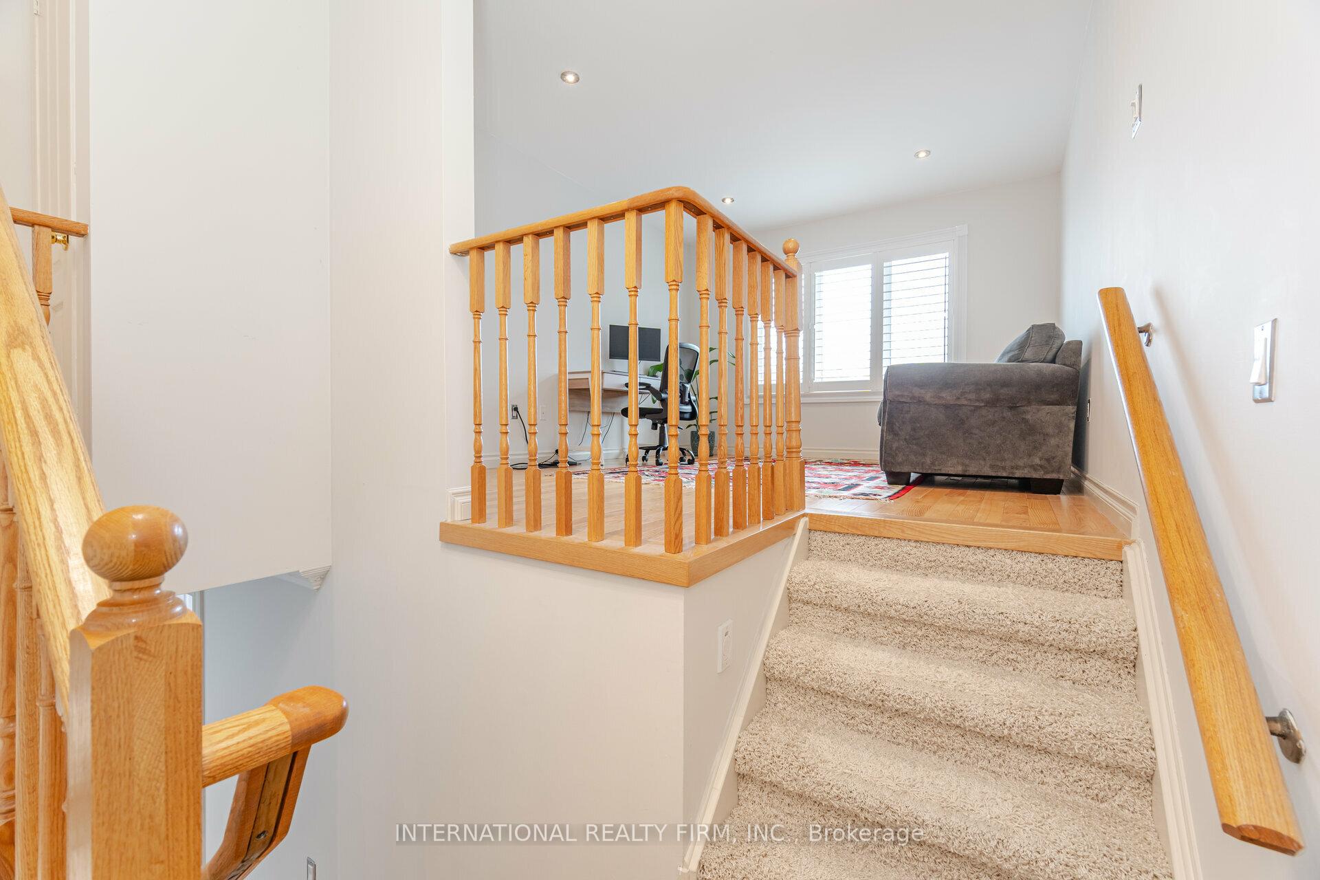 Photo 17 of 1750 Silver Maple Drive, Pickering, Amberlea — HOMEH