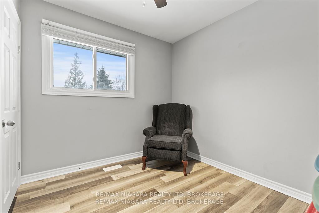 Photo 15 of 120 Marigold Street, Welland, Broadway — HOMEH