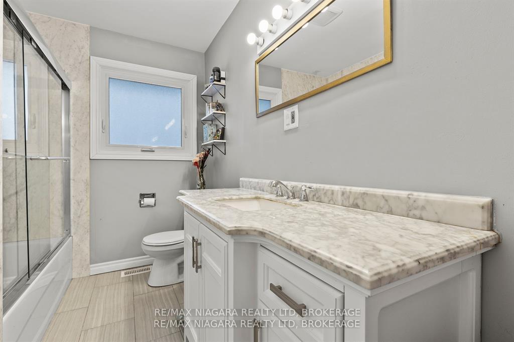 Photo 16 of 120 Marigold Street, Welland, Broadway — HOMEH