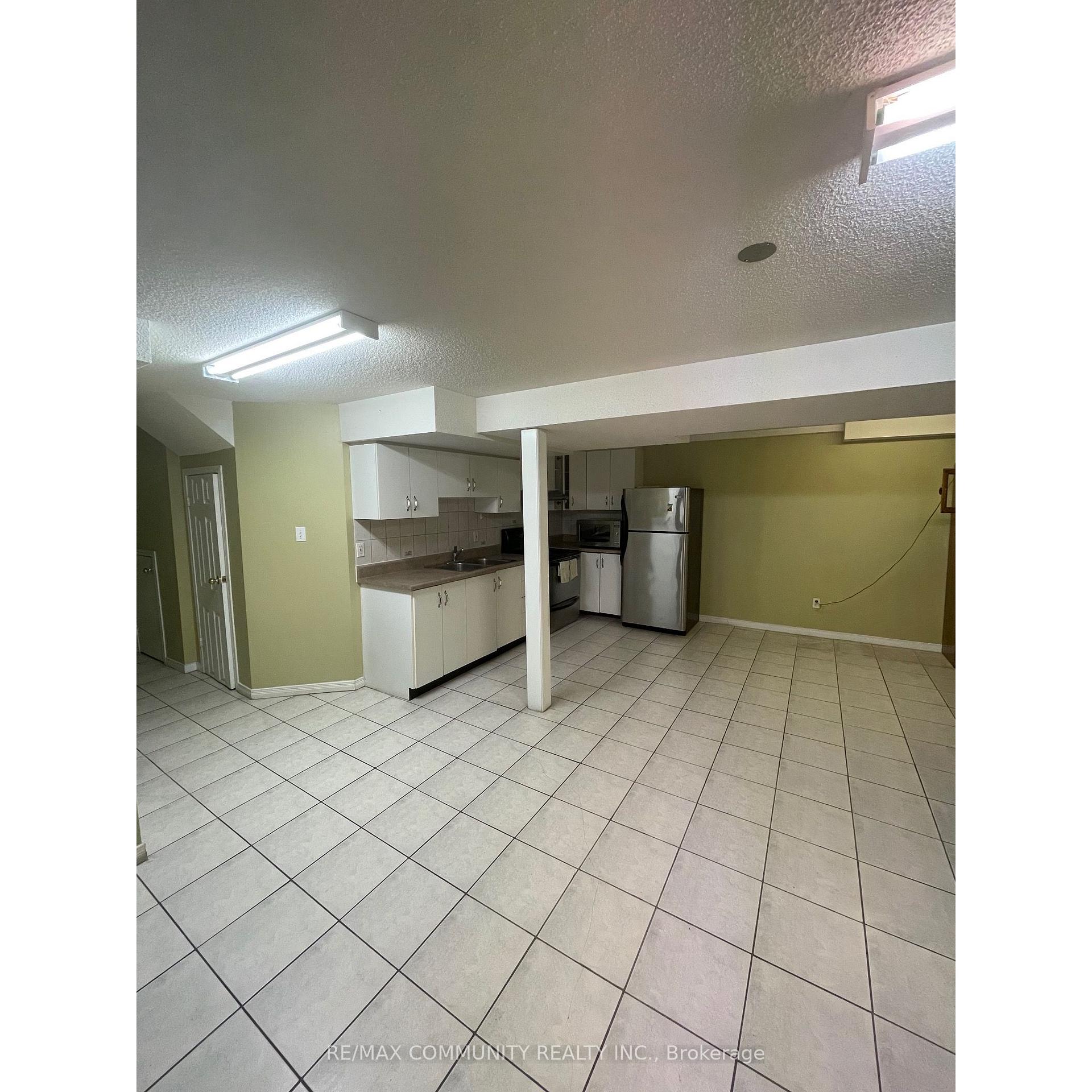 Photo 2 of Unit BSMT, 122 Derrywood Drive, Vaughan, Patterson — HOMEH