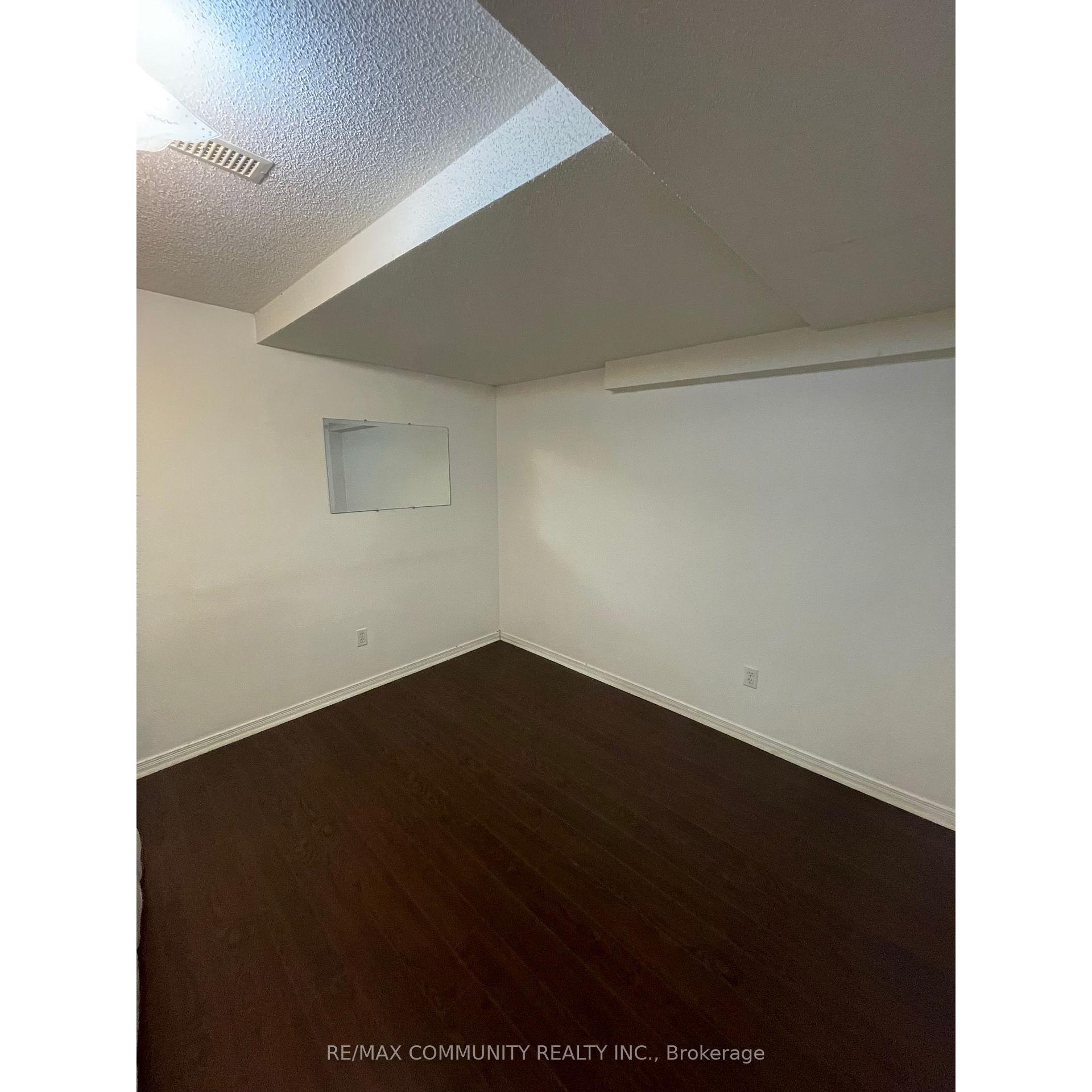 Photo 5 of Unit BSMT, 122 Derrywood Drive, Vaughan, Patterson — HOMEH