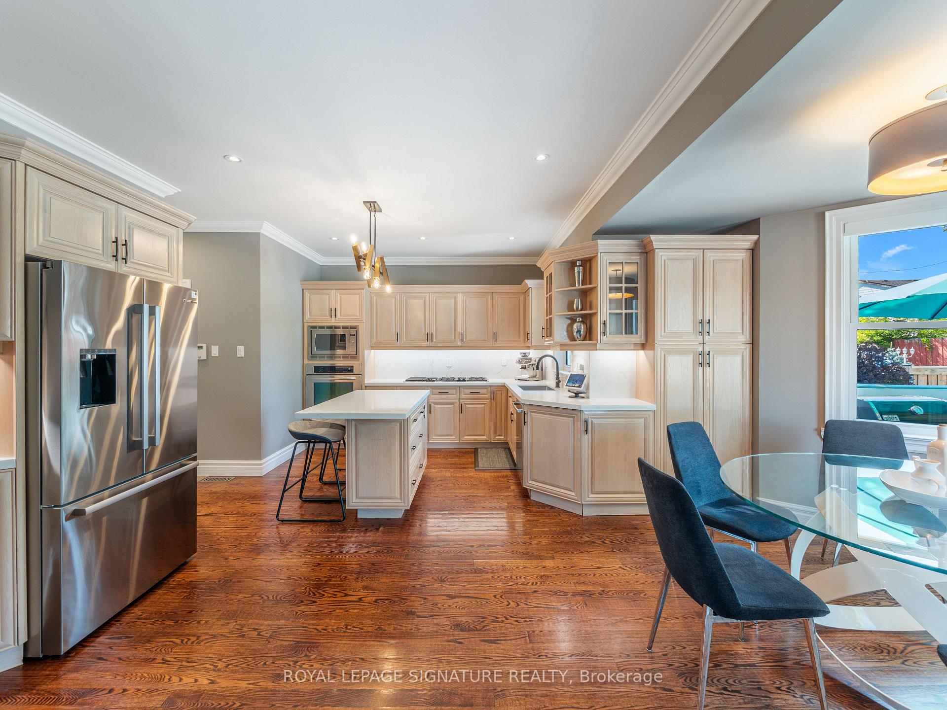 Photo 6 of 1294 Commerce Street, Pickering, Bay Ridges — HOMEH