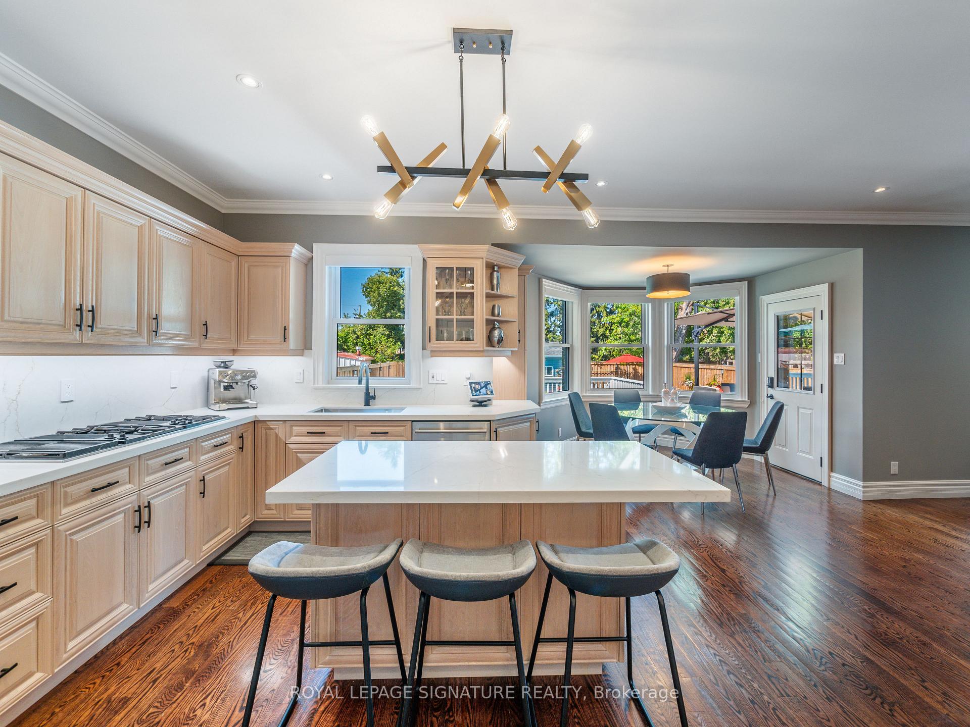 Photo 8 of 1294 Commerce Street, Pickering, Bay Ridges — HOMEH