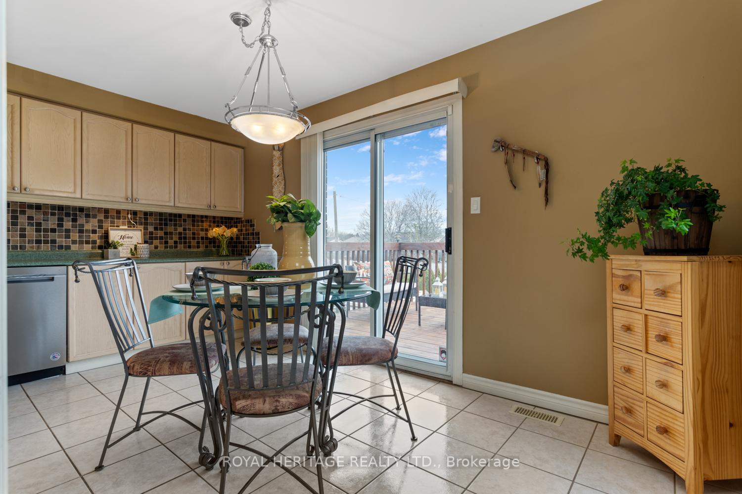 Photo 13 of 63 Prentice Drive, Whitby, Downtown Whitby — HOMEH