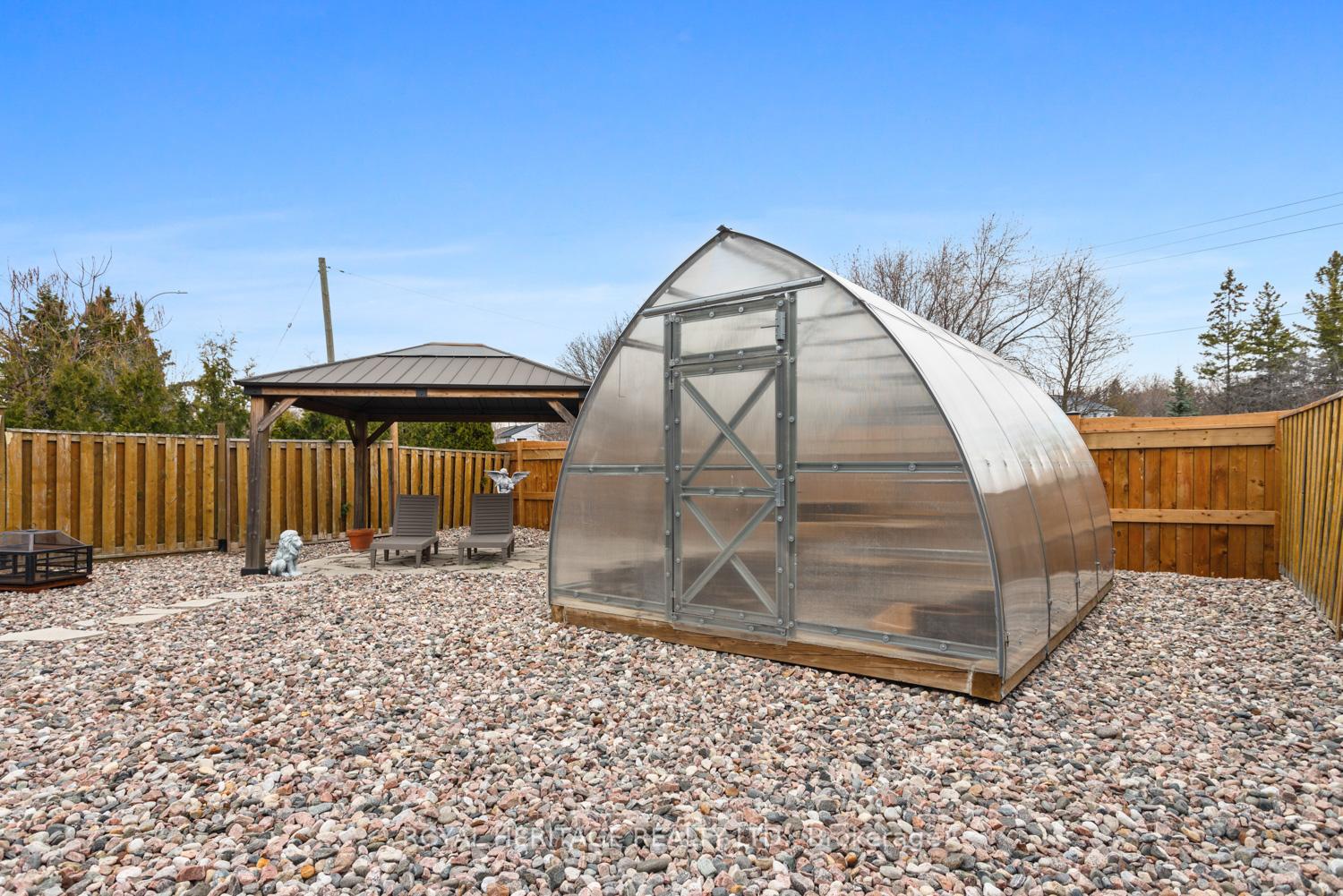 Photo 36 of 63 Prentice Drive, Whitby, Downtown Whitby — HOMEH