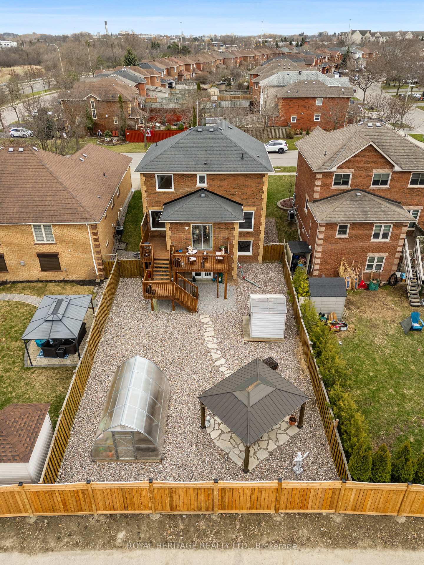 Photo 39 of 63 Prentice Drive, Whitby, Downtown Whitby — HOMEH