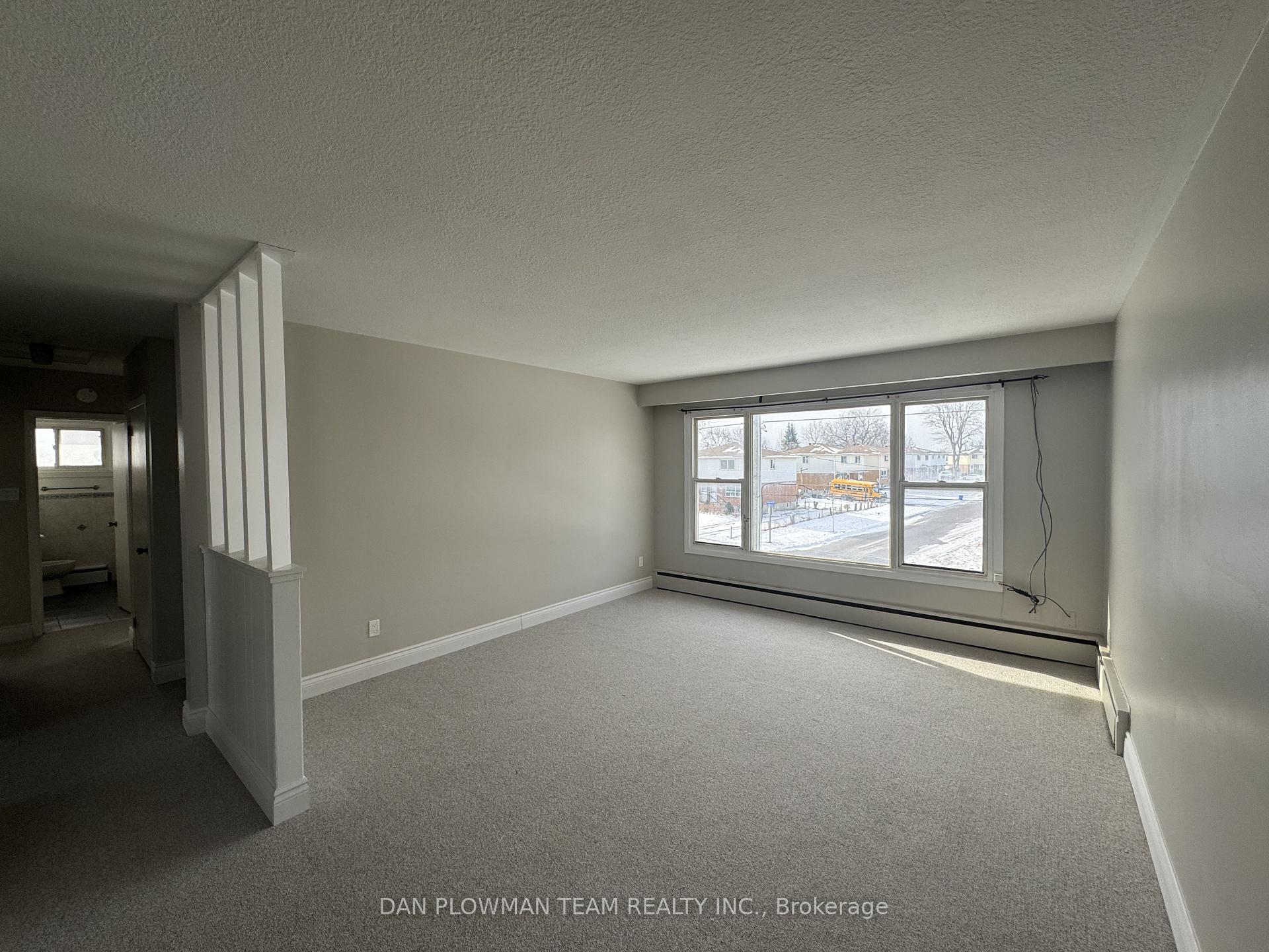 Photo 5 of Unit 2, 1151 Cedar Street, Oshawa, Lakeview — HOMEH