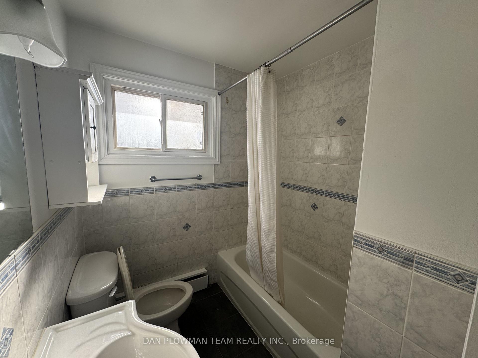 Photo 9 of Unit 2, 1151 Cedar Street, Oshawa, Lakeview — HOMEH