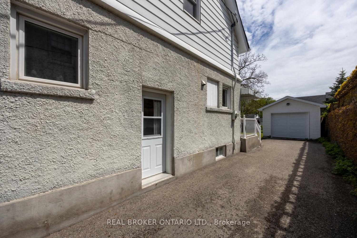 Photo 22 of 43 Greta Street, Oshawa, O'Neill — HOMEH