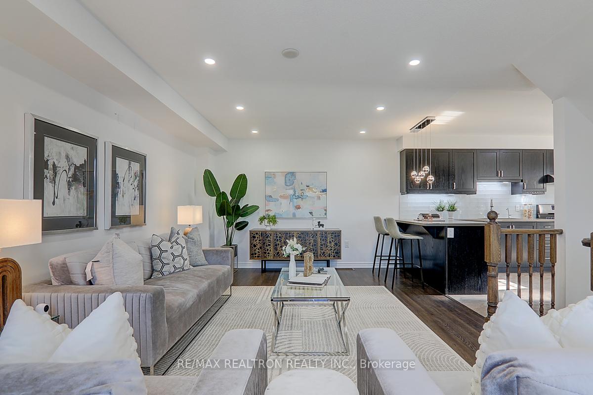 Photo 12 of 1080 Silk Street, Pickering, Rural Pickering — HOMEH
