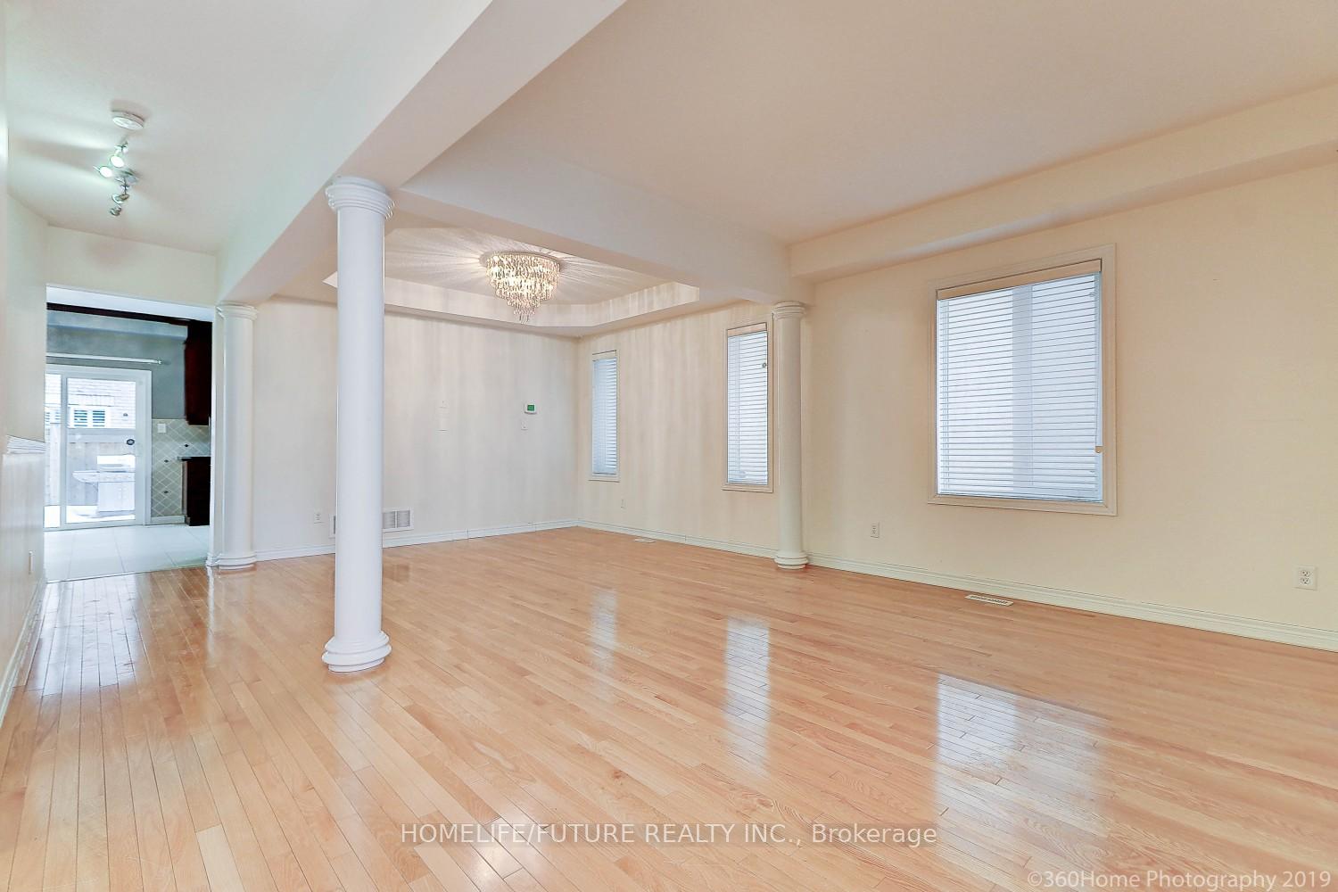 Photo 5 of 60 Valle Avenue, Vaughan, Vellore Village — HOMEH