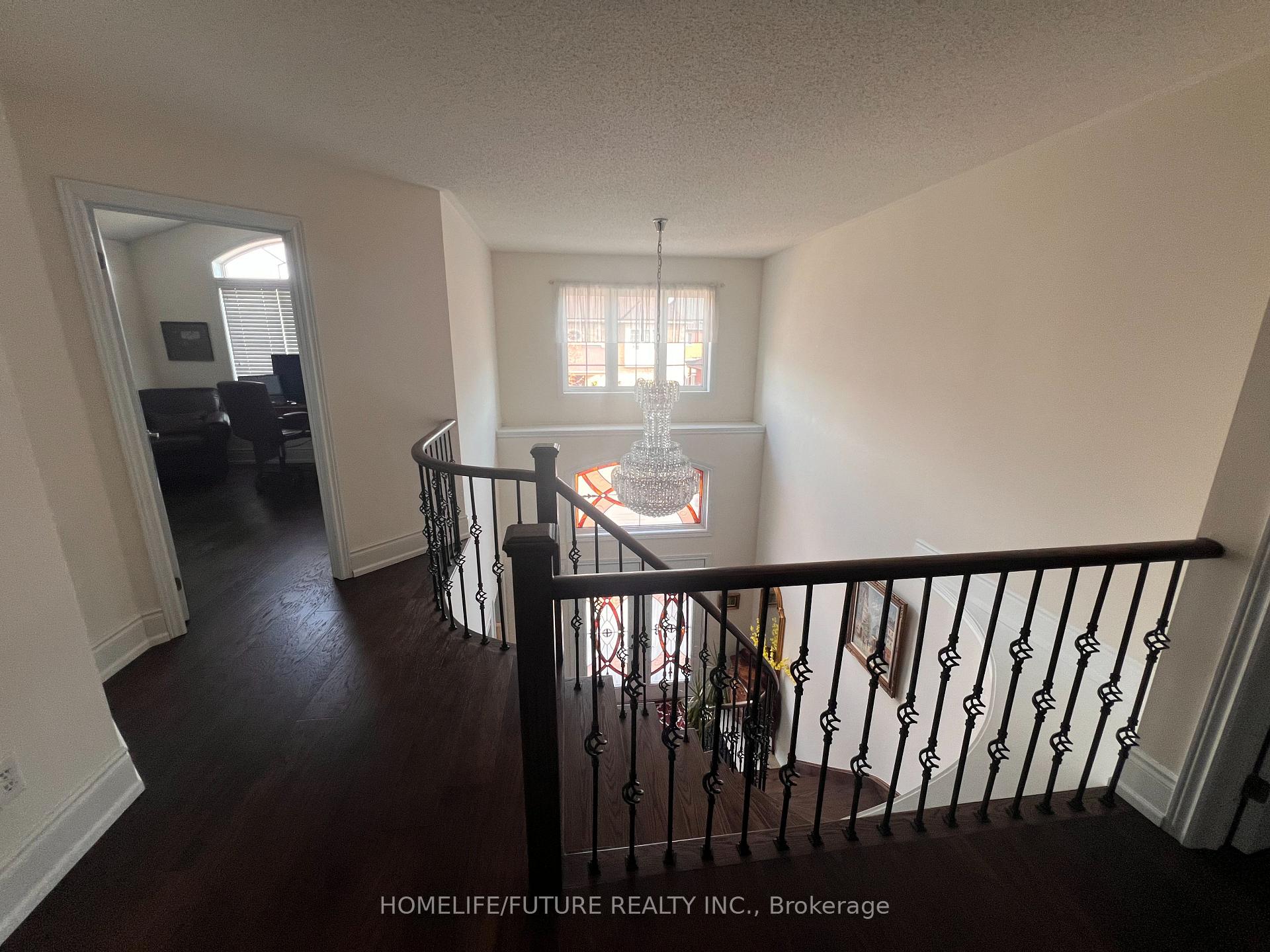 Photo 13 of 60 Valle Avenue, Vaughan, Vellore Village — HOMEH
